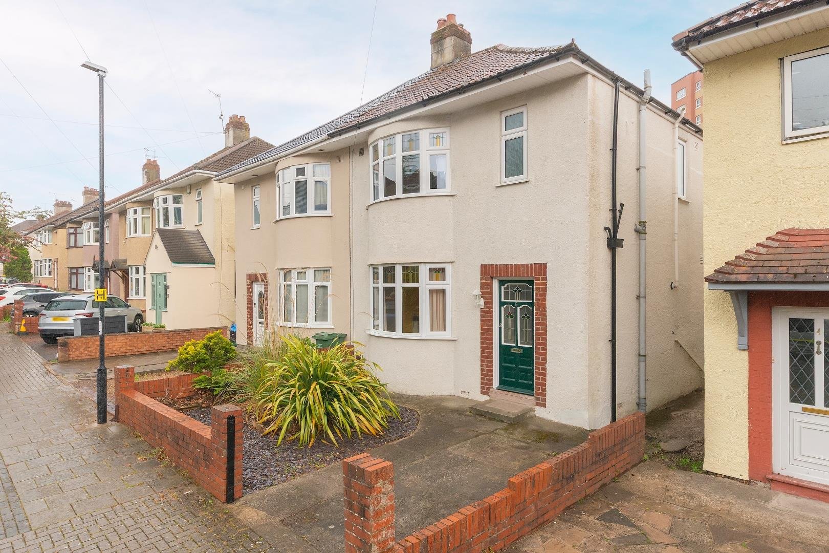 Glenarm walk brislington 34692693 0 g6 wbn external c