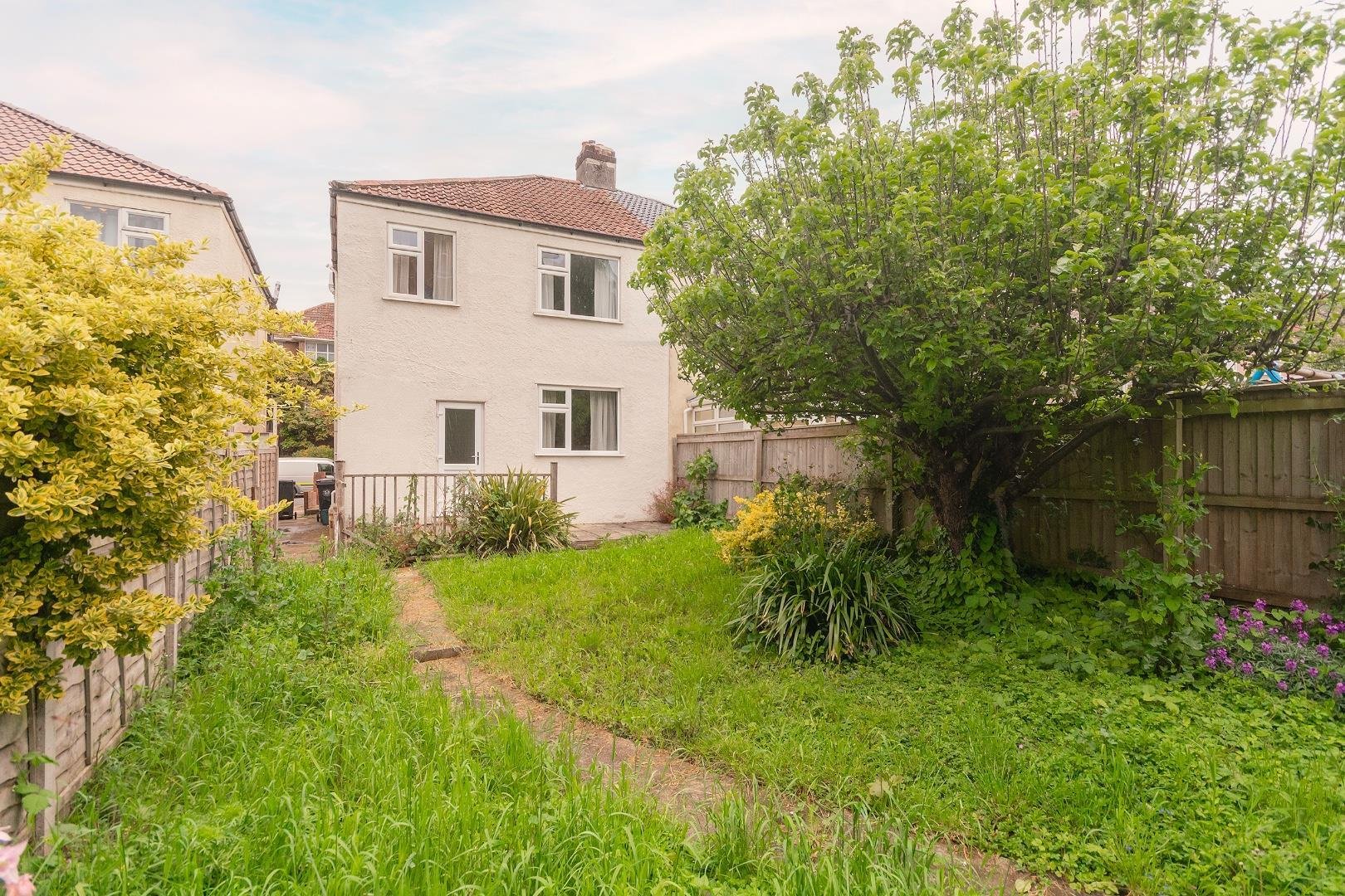 Glenarm walk brislington 34692693 0 g6 wbn external f