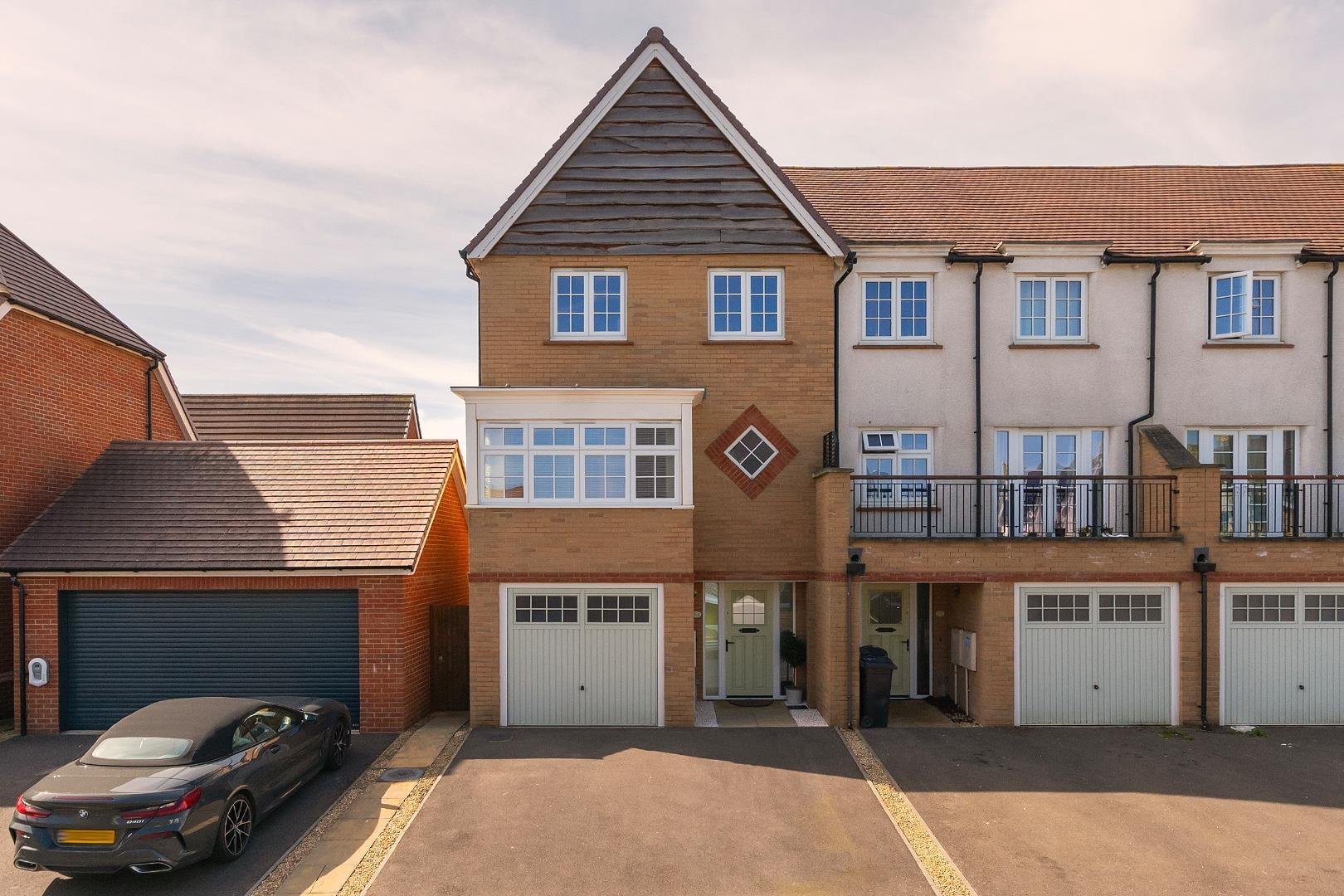 Great clover leaze stoke gifford 33830882 0 g7 clcv external g
