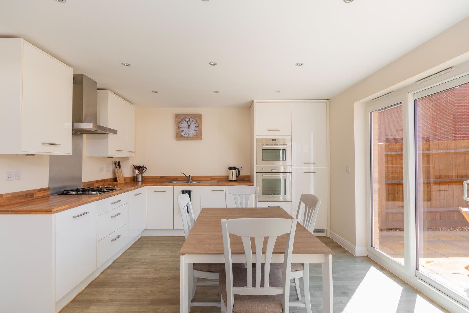 Great clover leaze stoke gifford 33830882 0 g7 clcv kitchen diner d