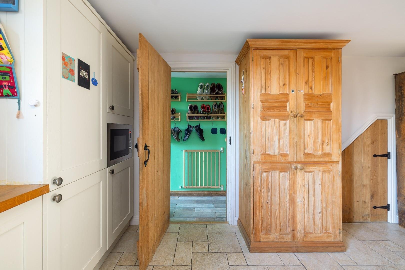 Green oak crescent greenbank 34586569 char5527