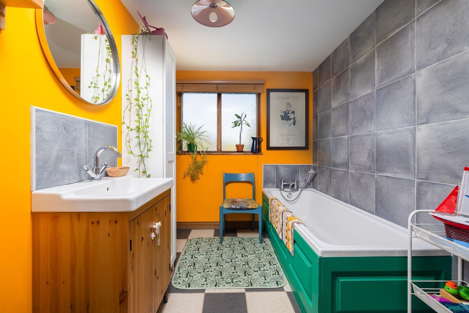 Green oak crescent greenbank 34586569 char5576