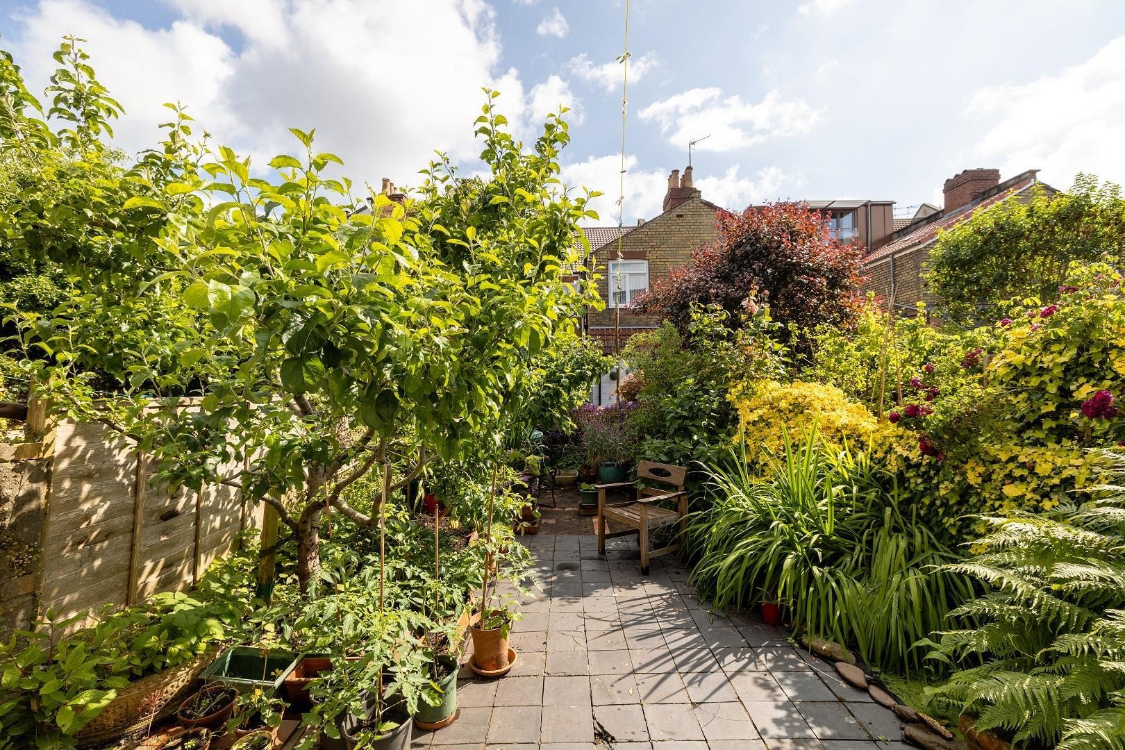 Hamilton road southville 33179463 cd7 a6469 hdr