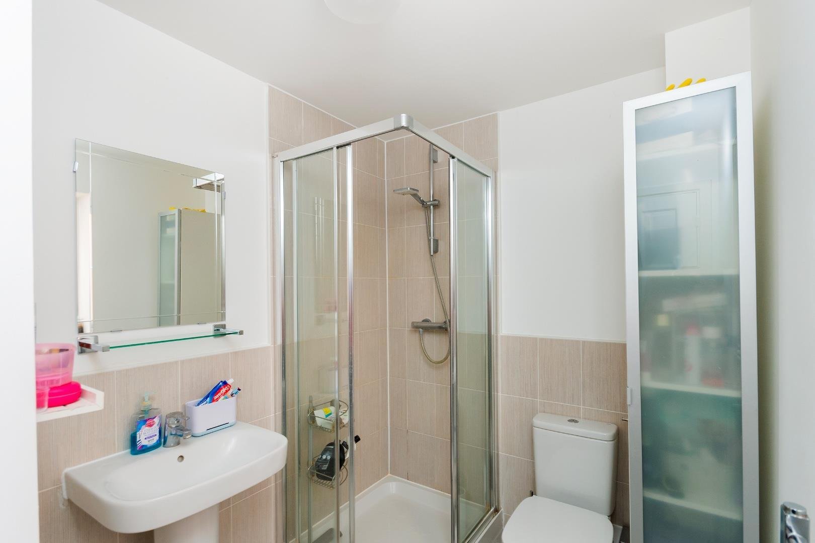 Henry shute road stoke gifford 33060866 2 hsr8 sg ensuite a