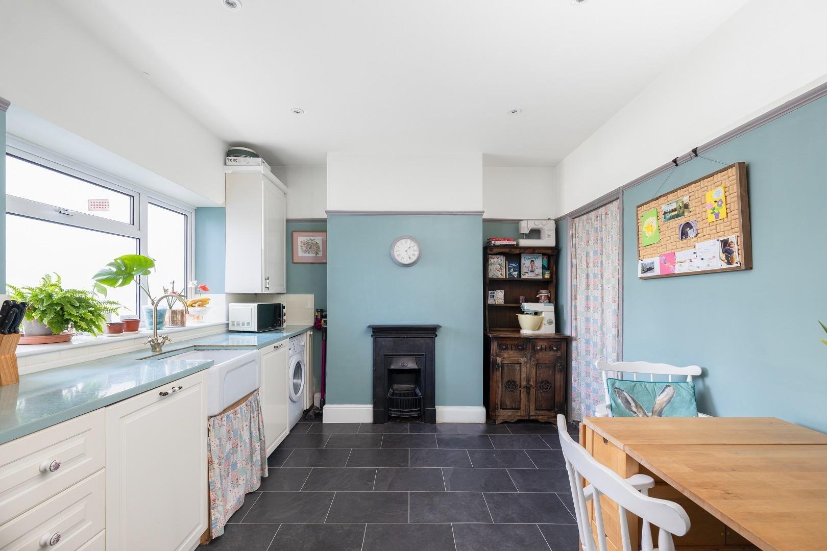 Henry street totterdown 32993179 cd7 a6860