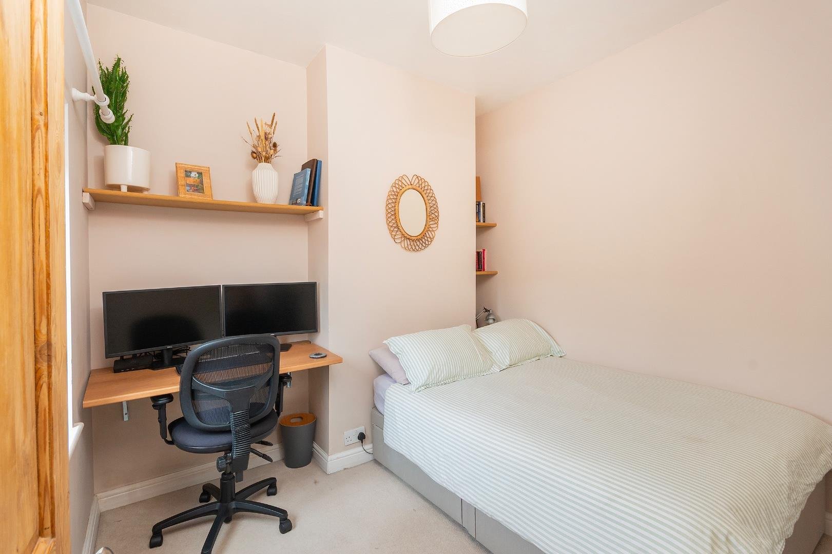 Hereford road st werburghs 34010849 2 h0 rsw bedroom g
