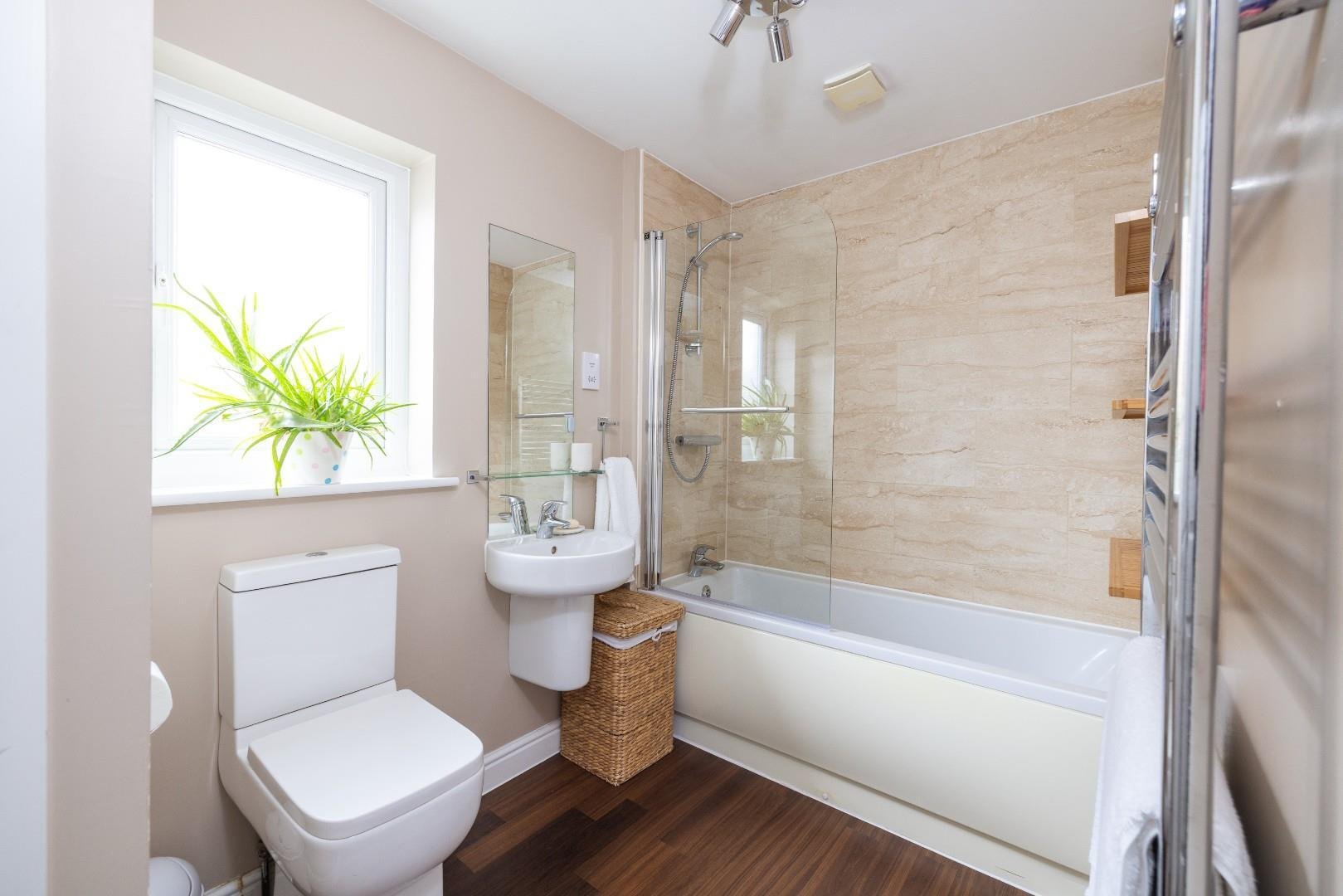 Hermitage wood road cheswick village 34623483 char0117