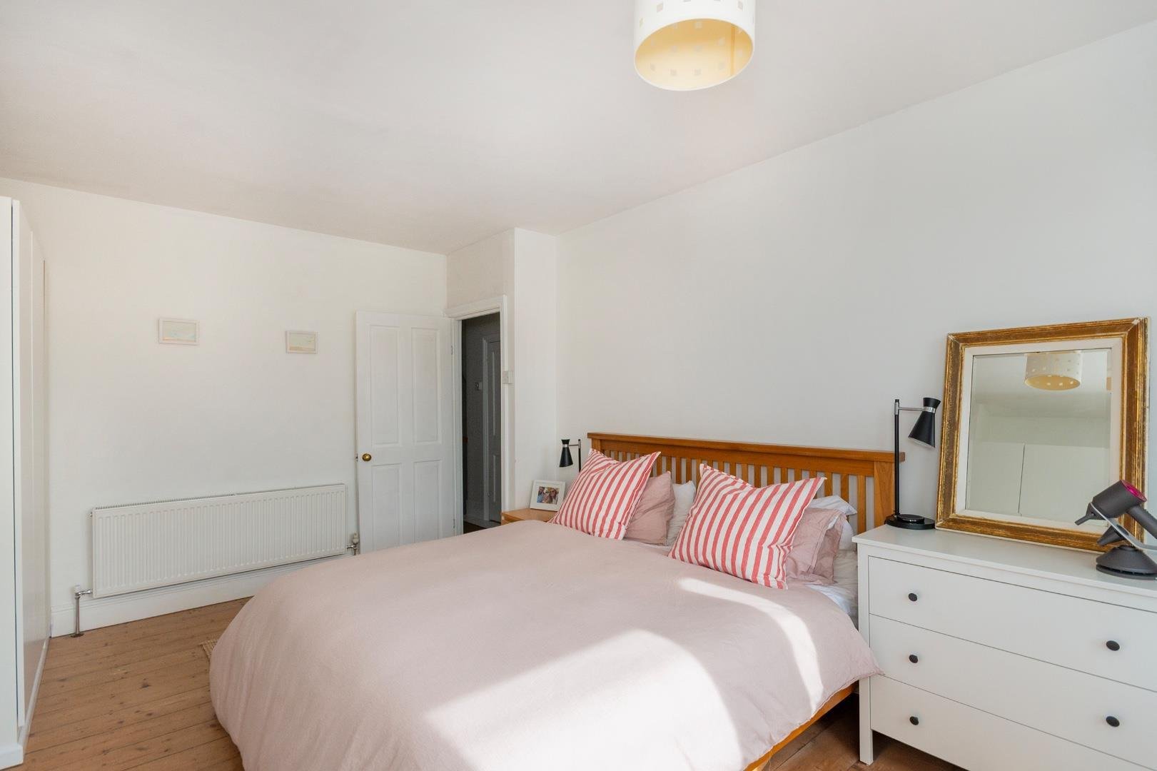 Hill avenue victoria park 33831820 7 h7 avp bedroom a