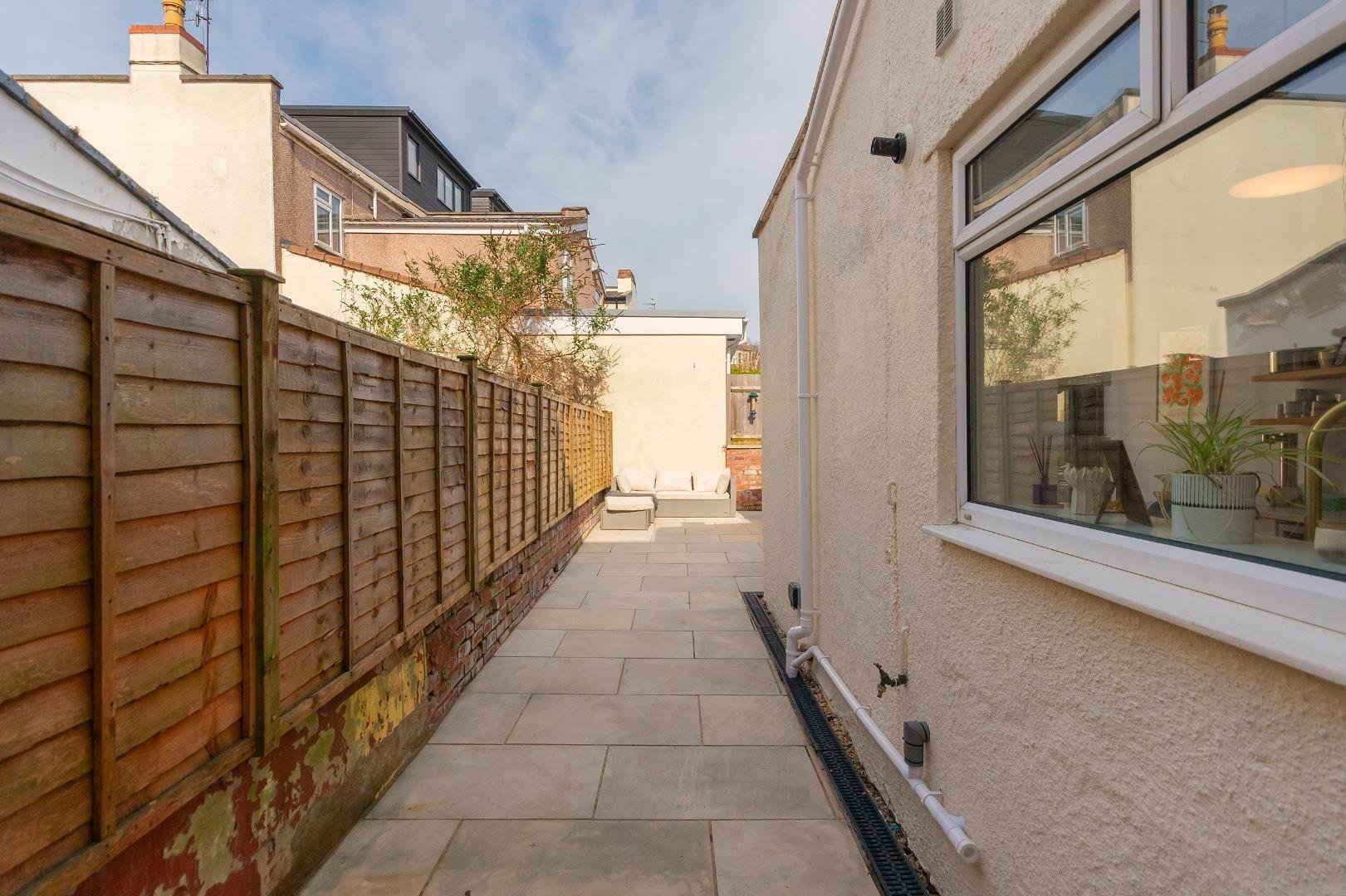 Hill avenue victoria park 33831820 7 h7 avp external d