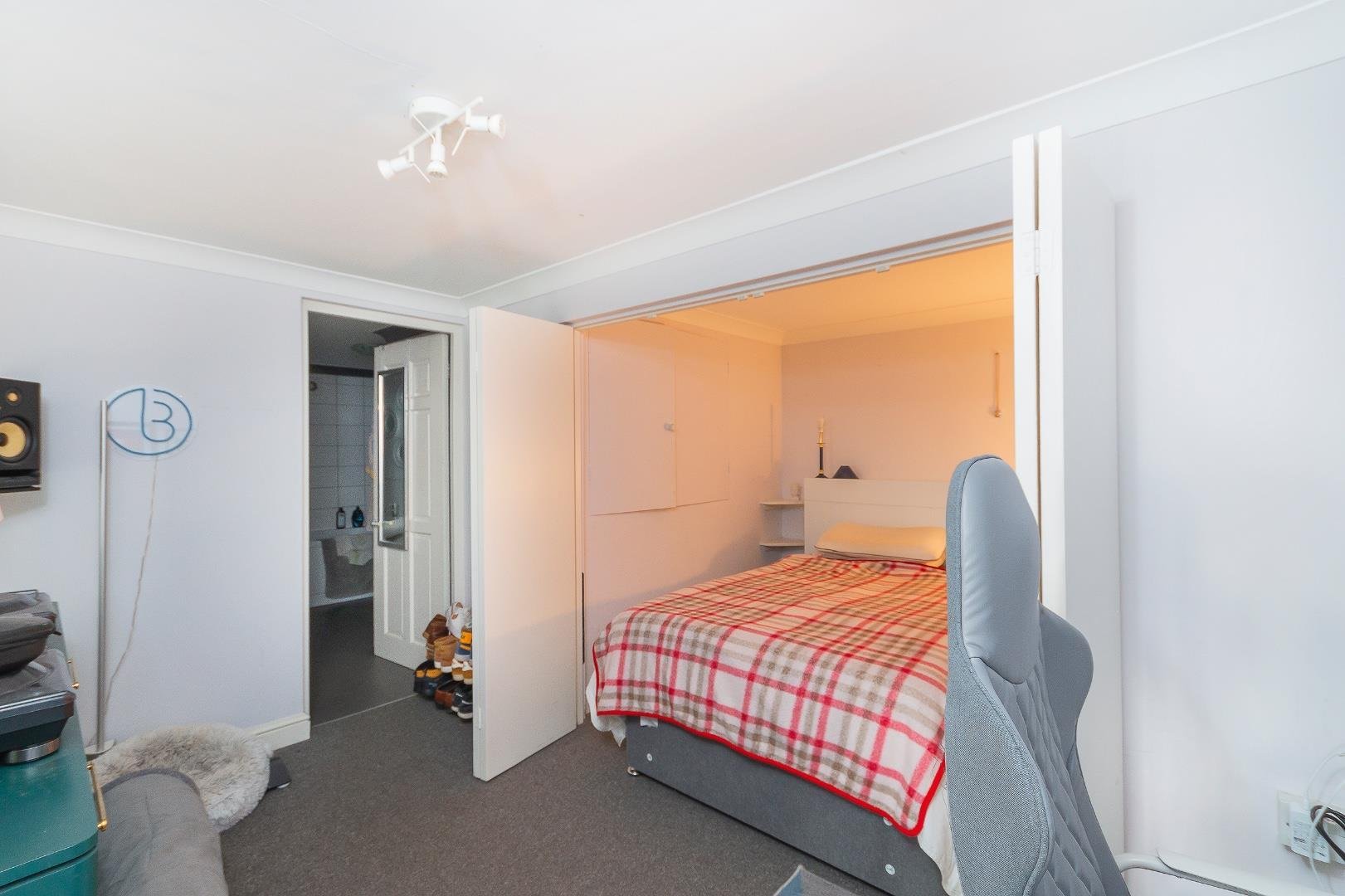 Imperial walk knowle 32756284 klawlairepmi04 basement bedroom a