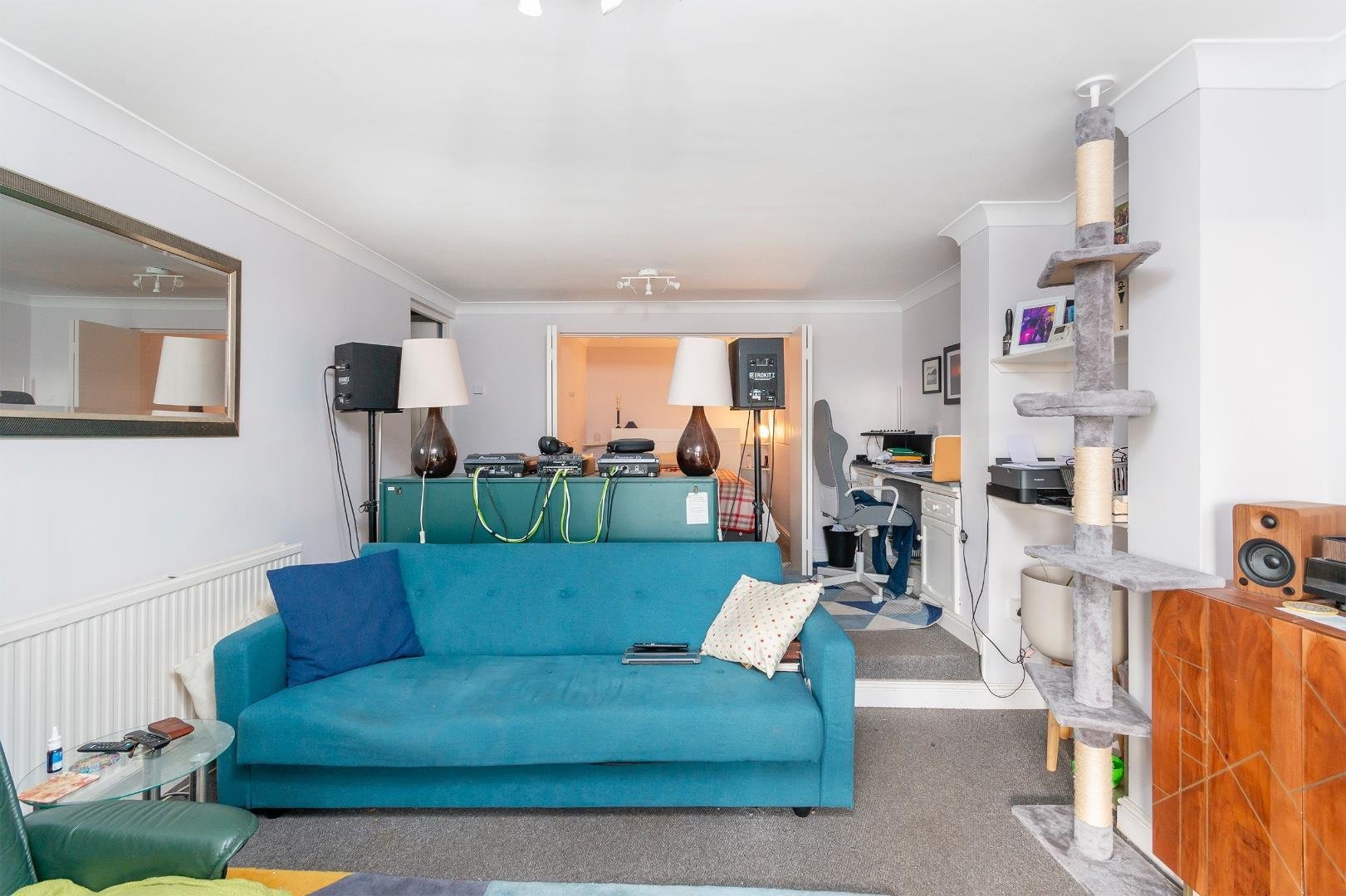 Imperial walk knowle 32756284 klawlairepmi04 basement reception c