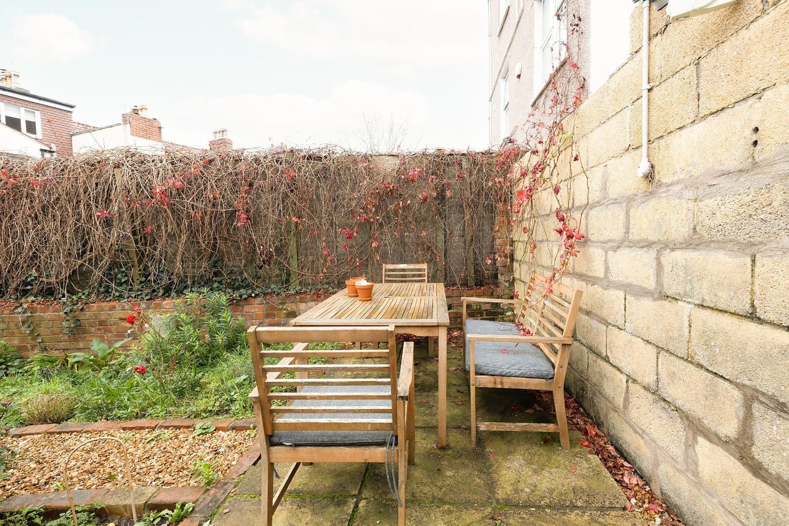 Islington road southville 33687186 cd7 a8269