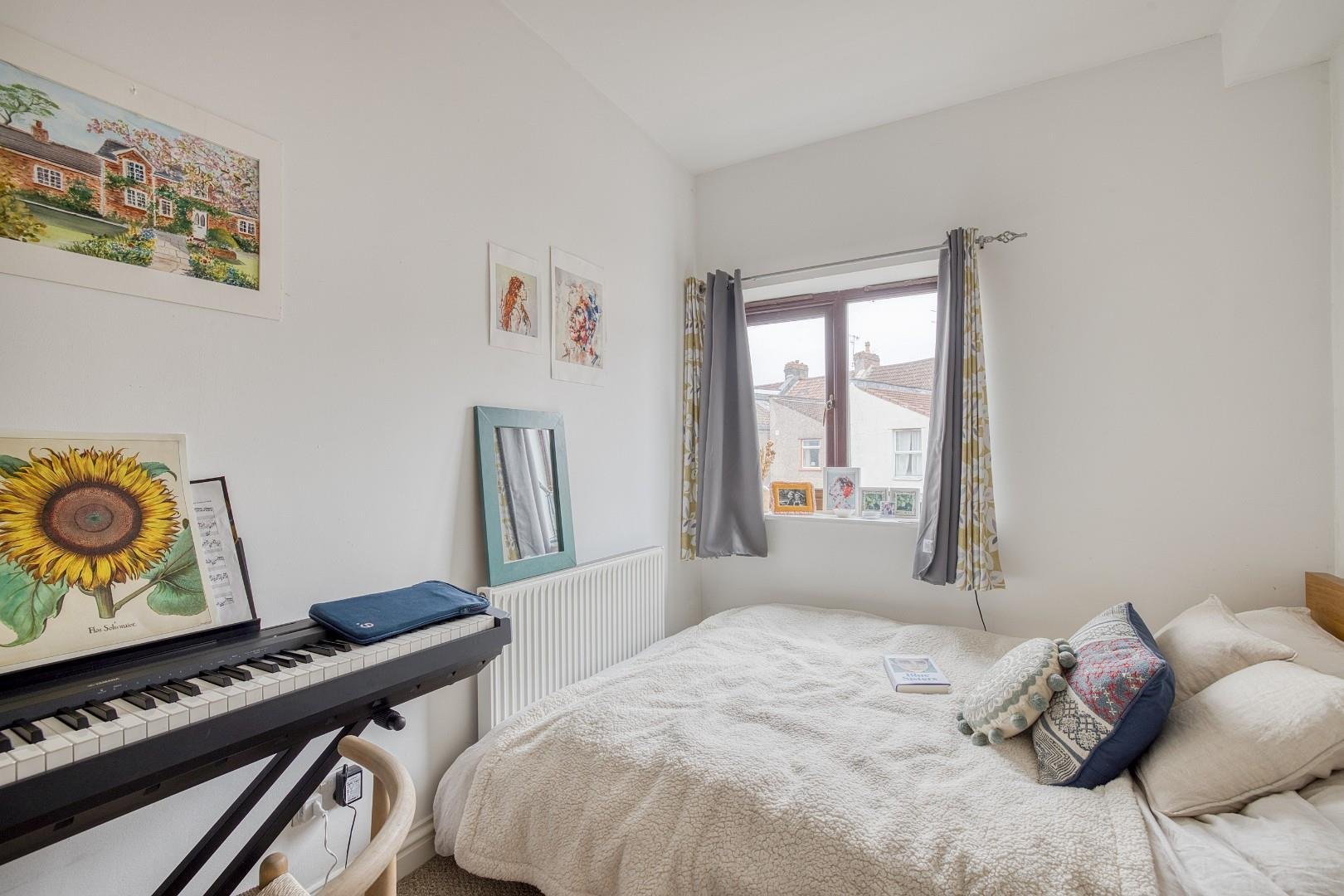 Islington road southville 33687186 cd7 a8302 hdr
