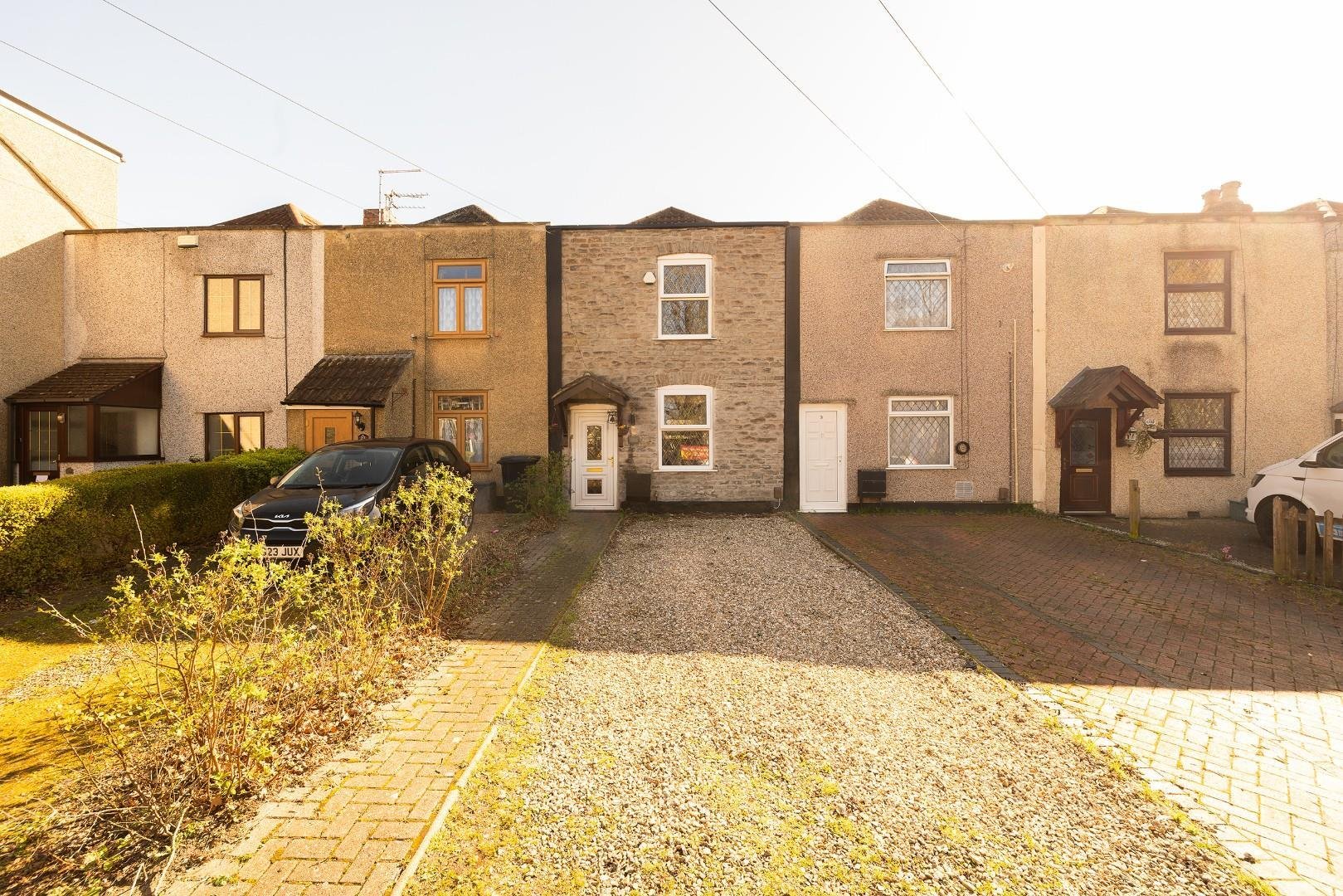 Kennard road kingswood 34595620 char8721
