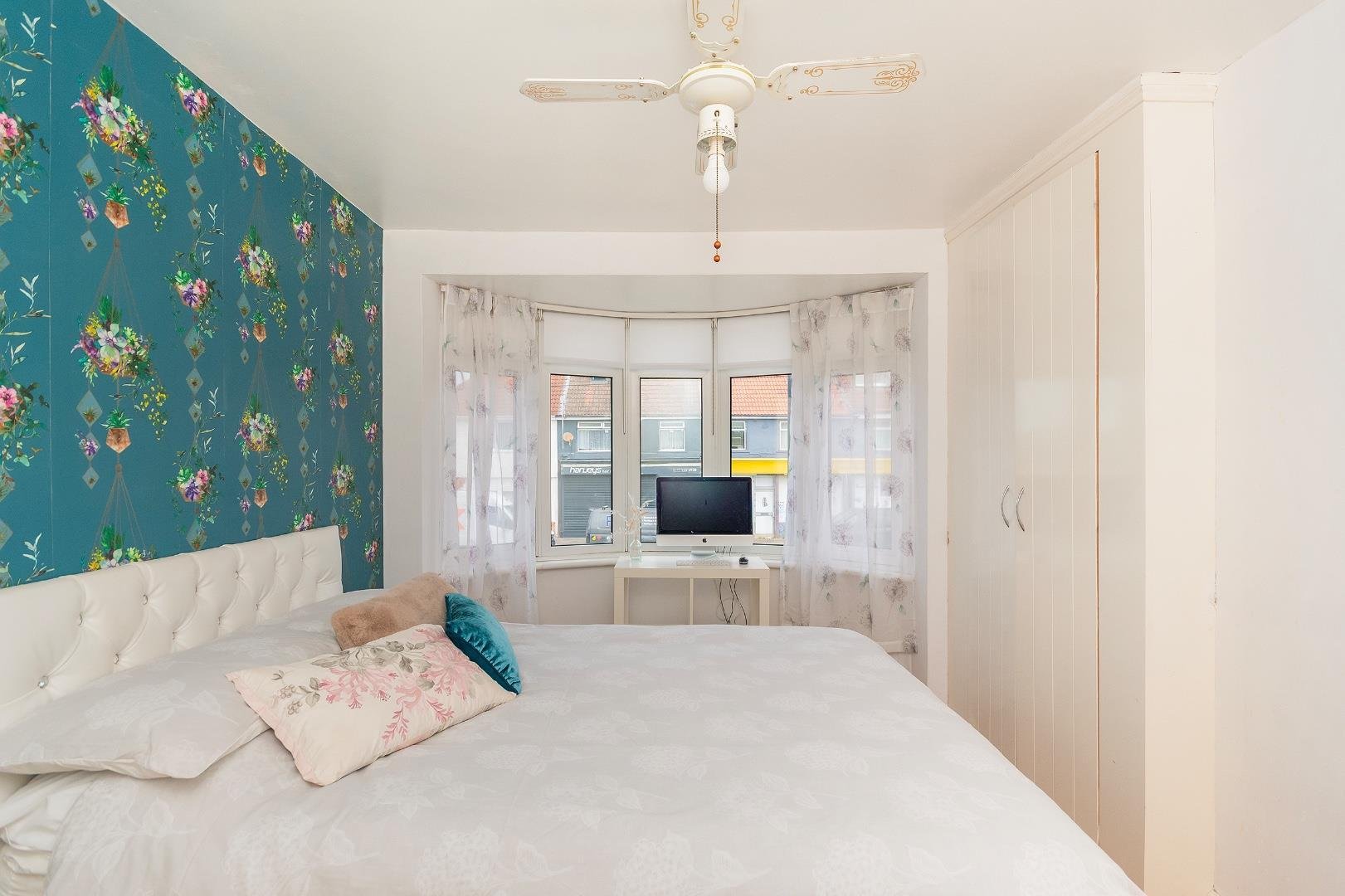 Kings head lane bedminster down 34794103 1 k8 h3 lbd bedroom d