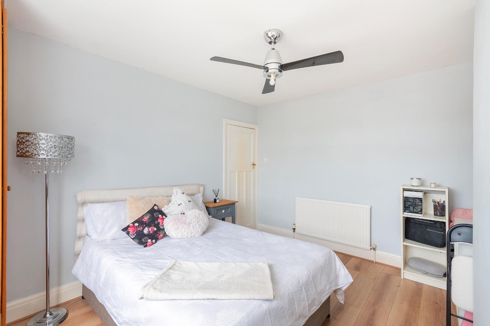 Kings head lane bedminster down 34794103 1 k8 h3 lbd bedroom f