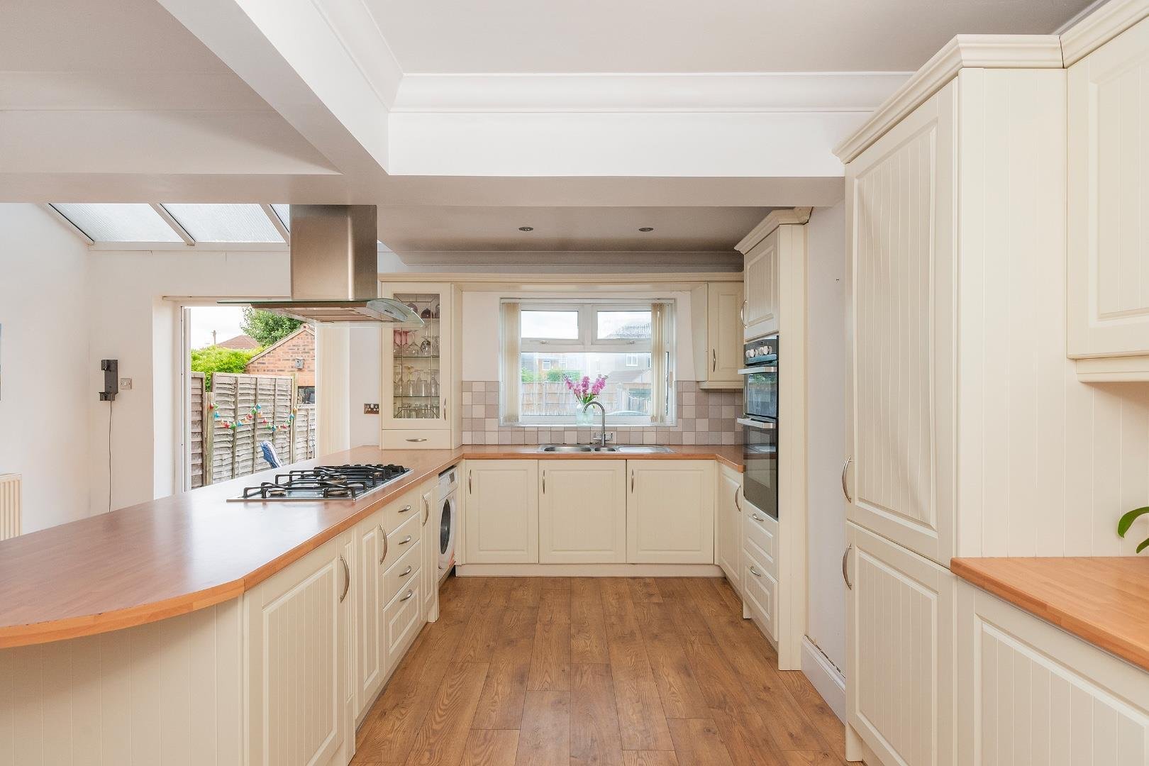 Kings head lane bedminster down 34794103 1 k8 h3 lbd kitchen diner d
