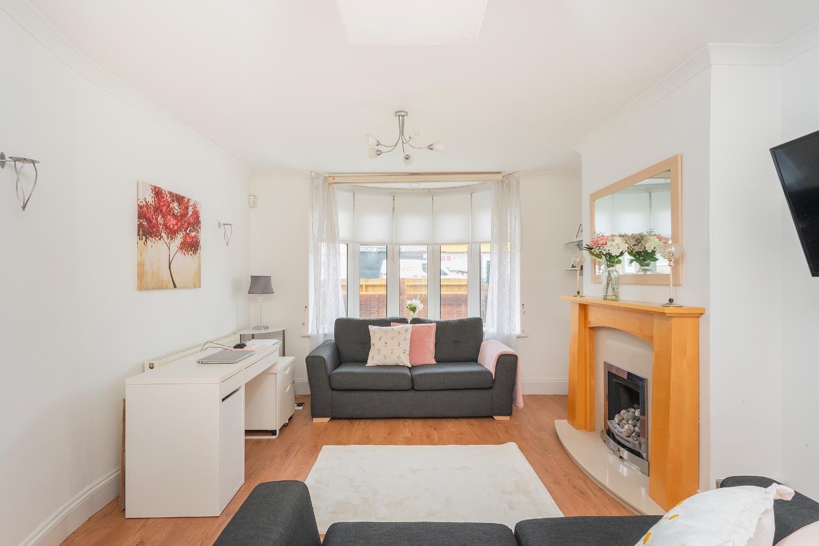 Kings head lane bedminster down 34794103 1 k8 h3 lbd living room c