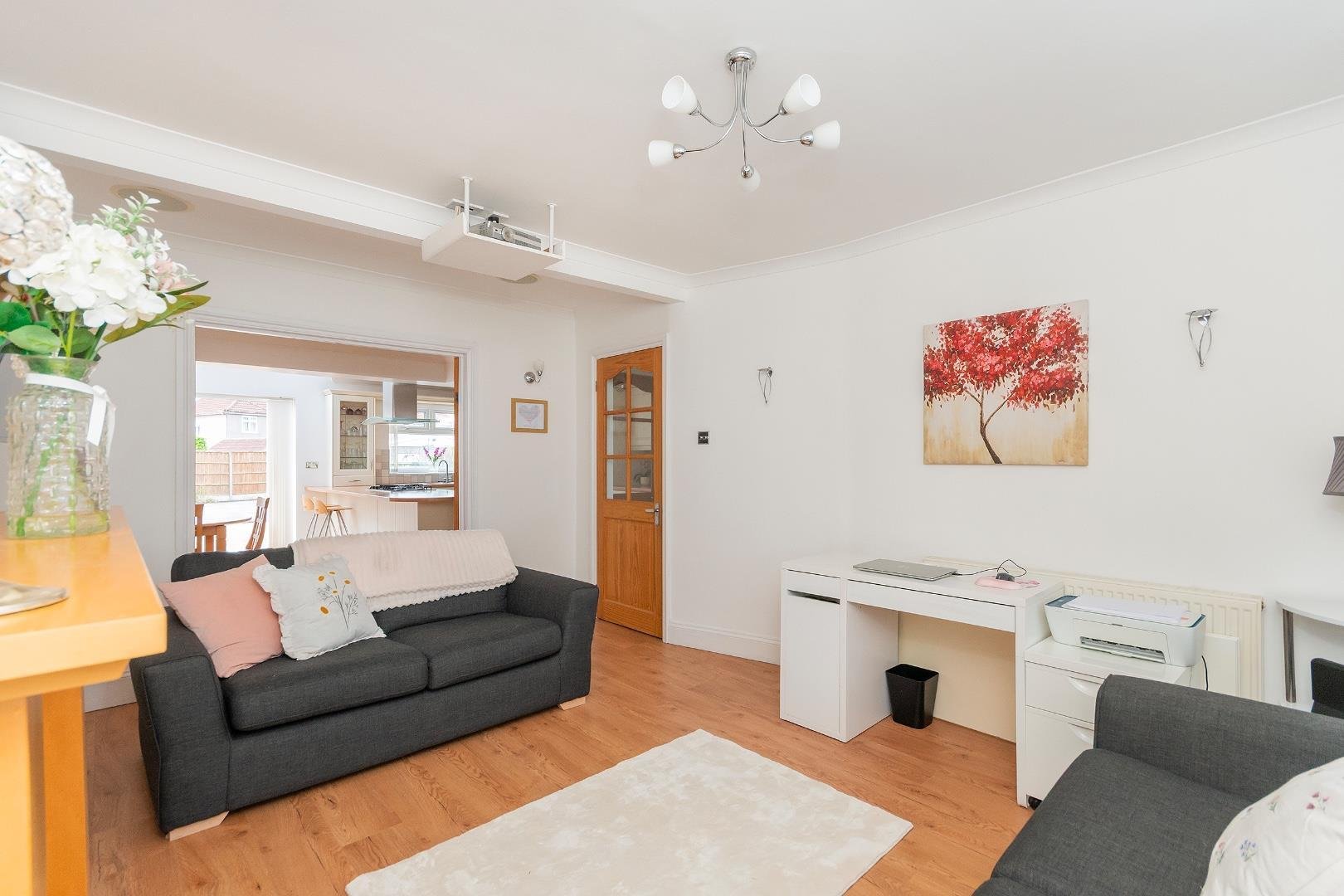 Kings head lane bedminster down 34794103 1 k8 h3 lbd living room d