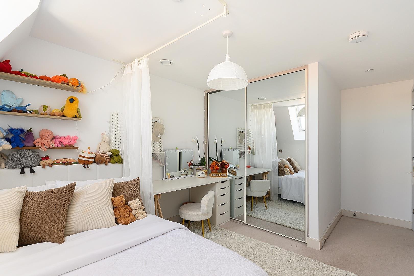 Lydstep terrace southville 34955973 0 l9 tsv bedroom j