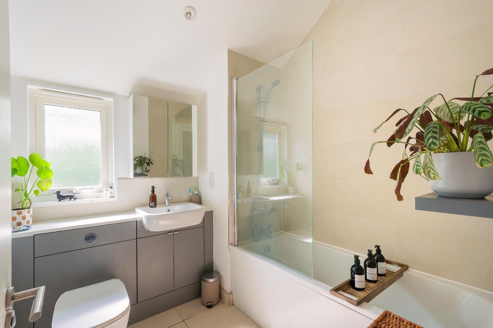 Lyme way knowle 33931510 0 l1 wke bathroom a