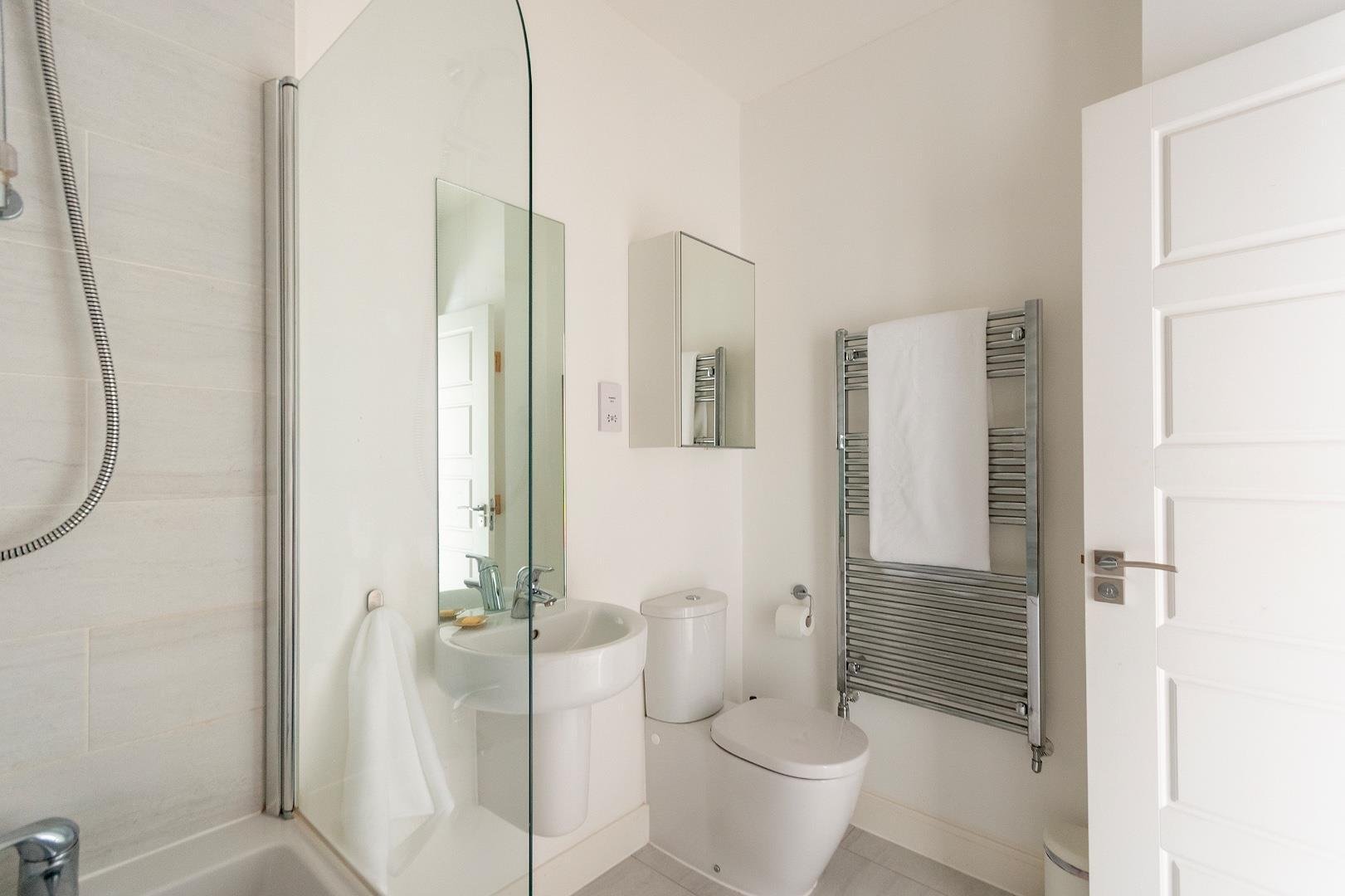Malago drive bedminster 34431877 4 m4 dbr bathroom a