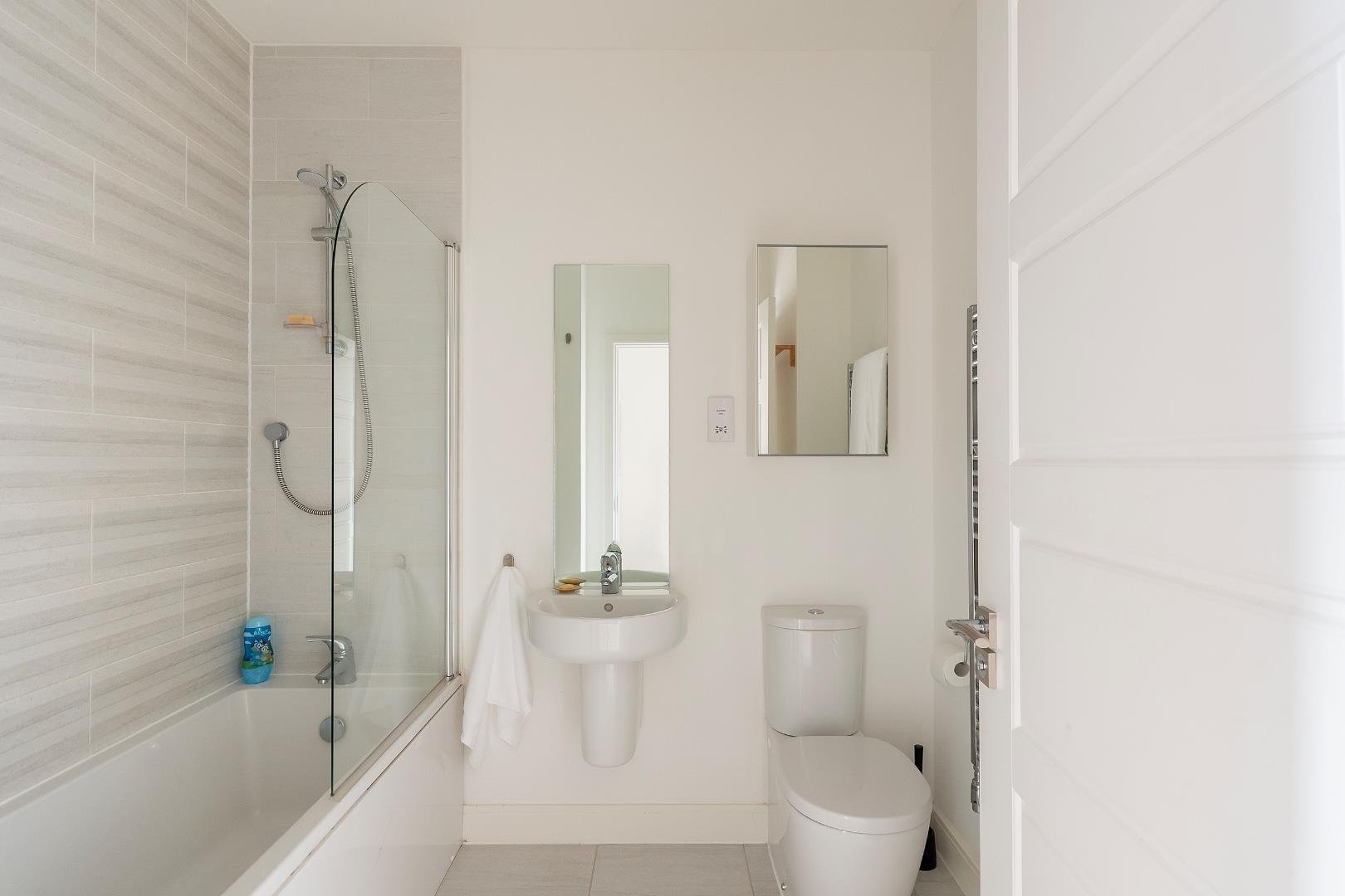 Malago drive bedminster 34431877 4 m4 dbr bathroom b