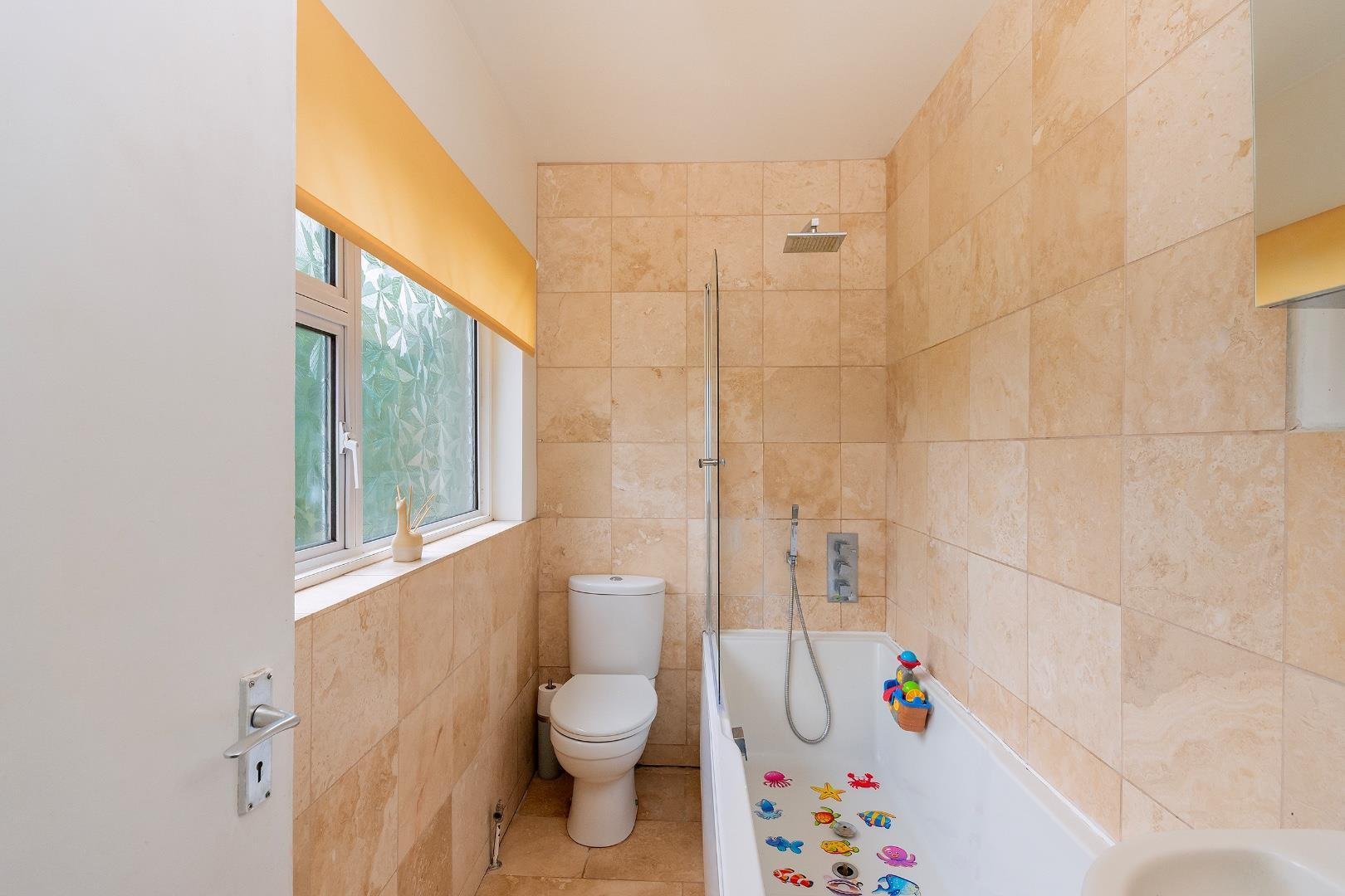 Mangotsfield road mangotsfield 34690039 1 m7 rmd bathroom c