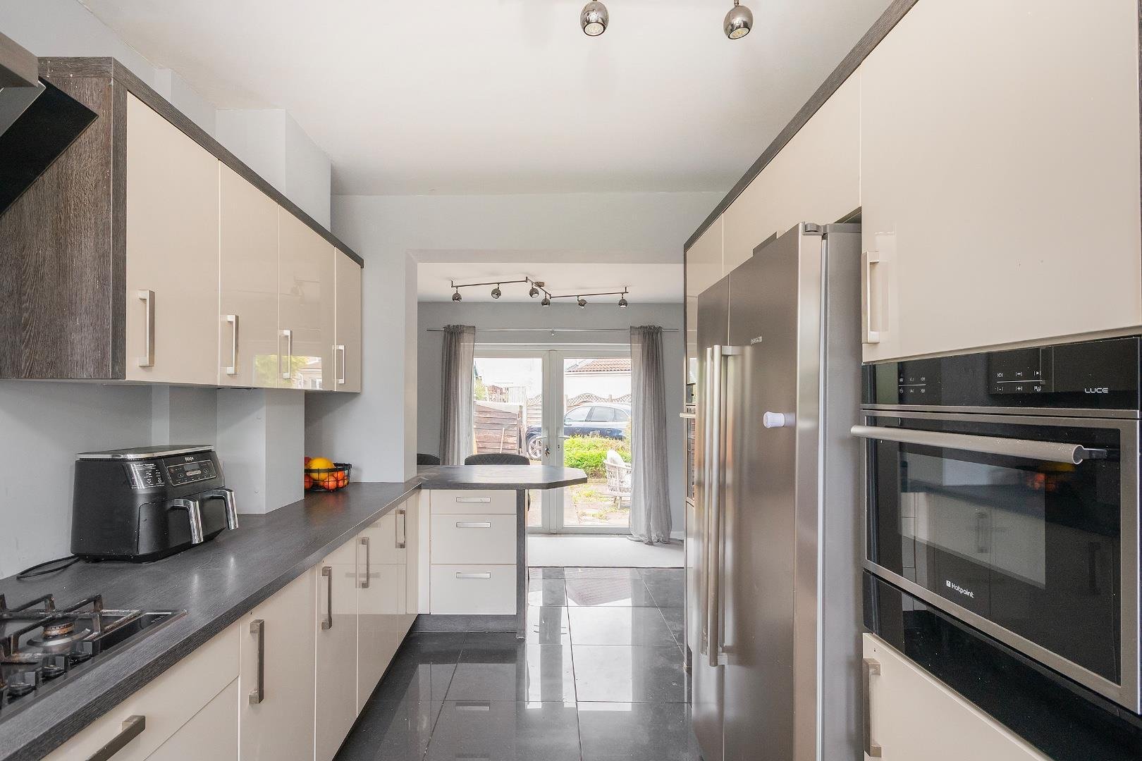 Mangotsfield road mangotsfield 34690039 1 m7 rmd kitchen e