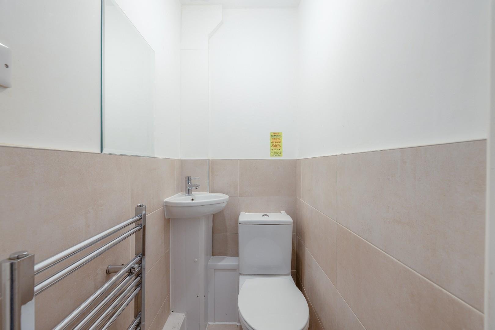 Manor road fishponds 33929536 00022 cd7 a9762