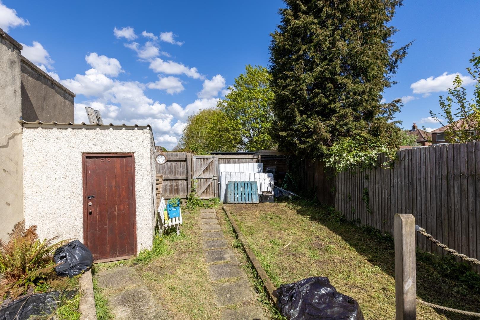 Manor road fishponds 34649365 58 manor road 18