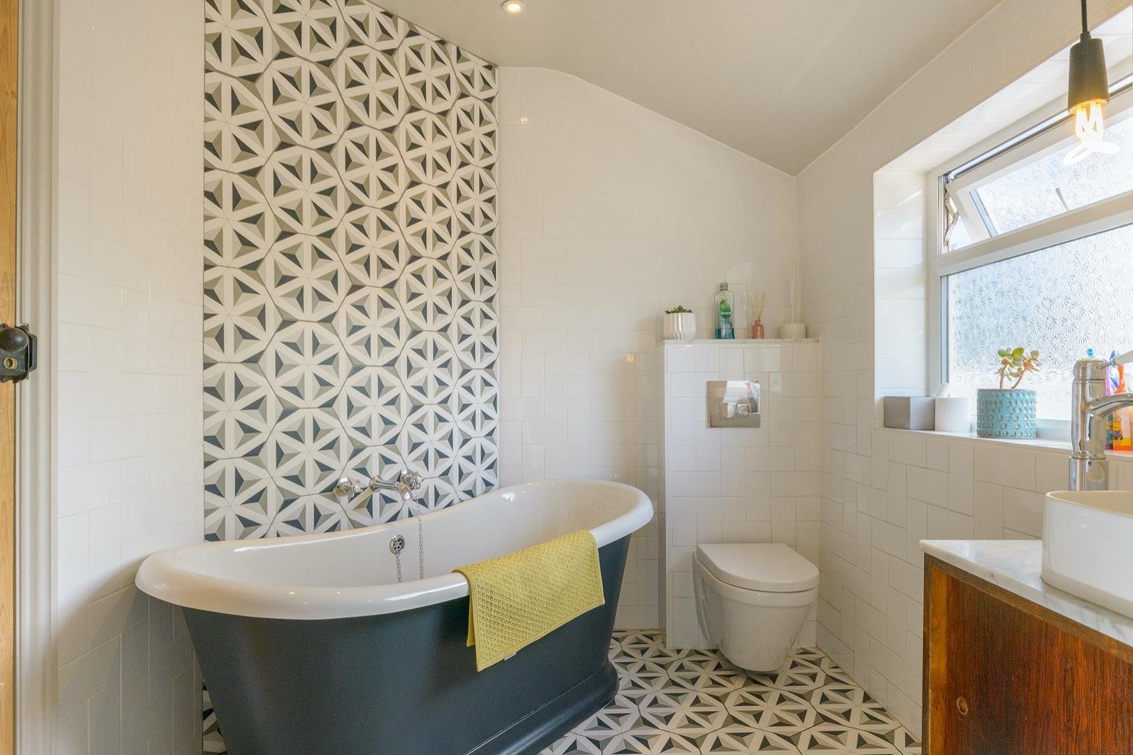 Marston road knowle 31028580 daornotsram10 bathroom a