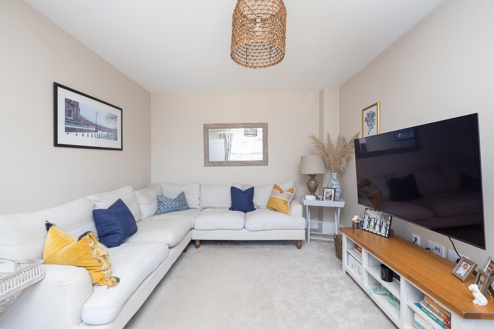 Merton road frenchay 33375963 cd7 a0488