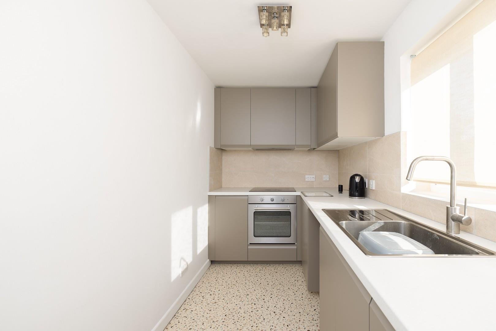 New walls totterdown 34532940 char5619
