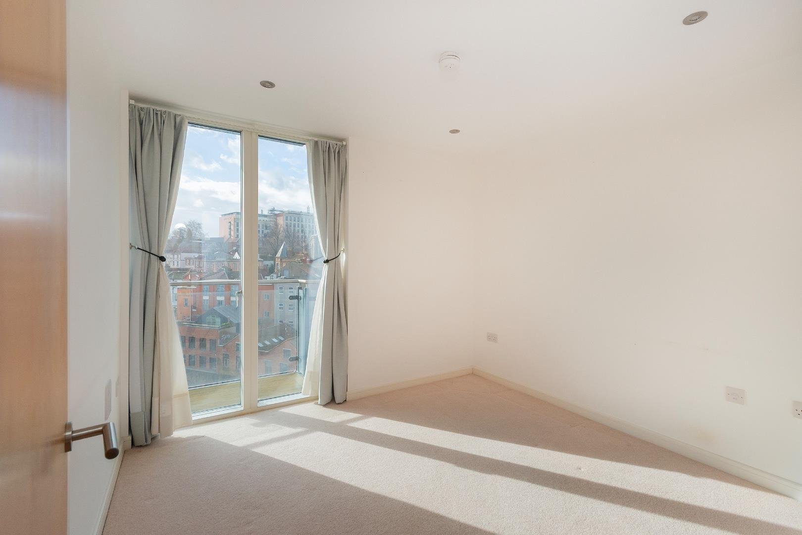 Number one building city centre 33723132 11 n04 occ bedroom c