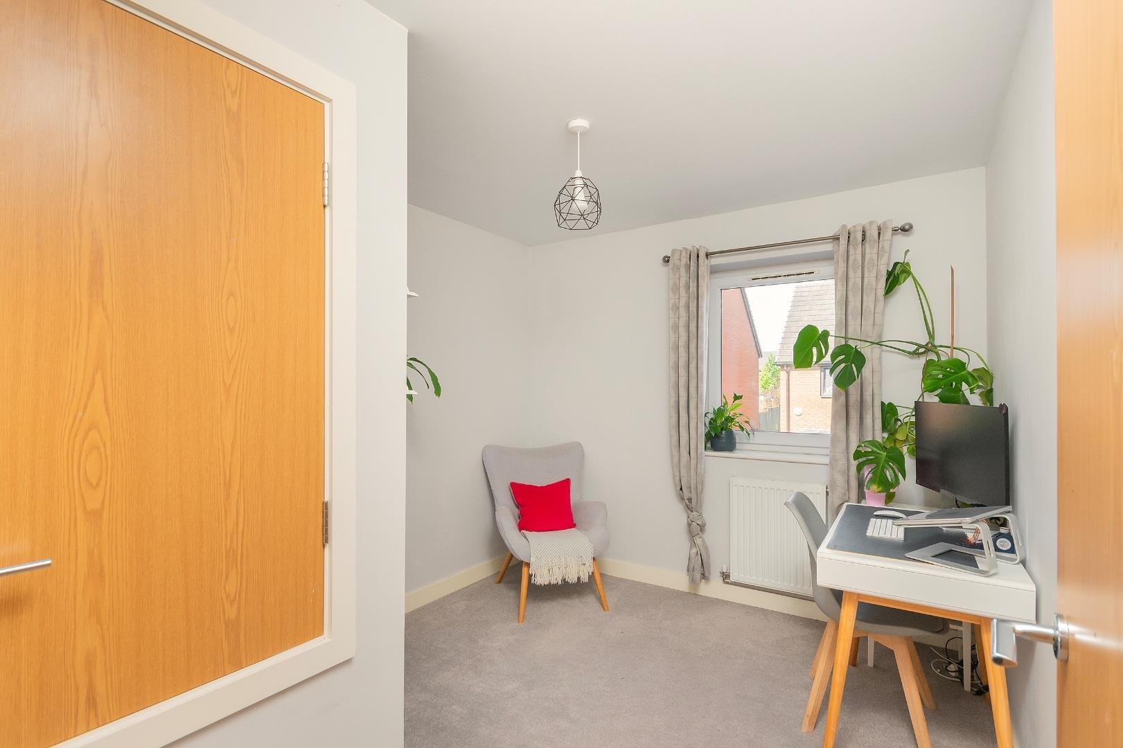 Oakhill drive bedminster 34749420 0 o5 dbr bedroom k