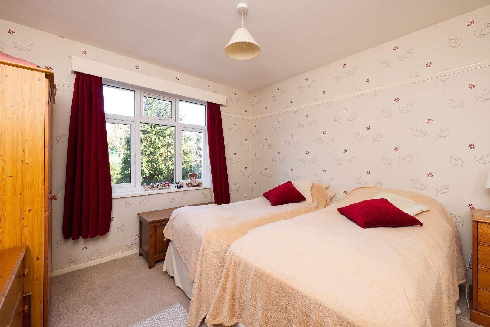 Old park road clevedon 34388620 char1128
