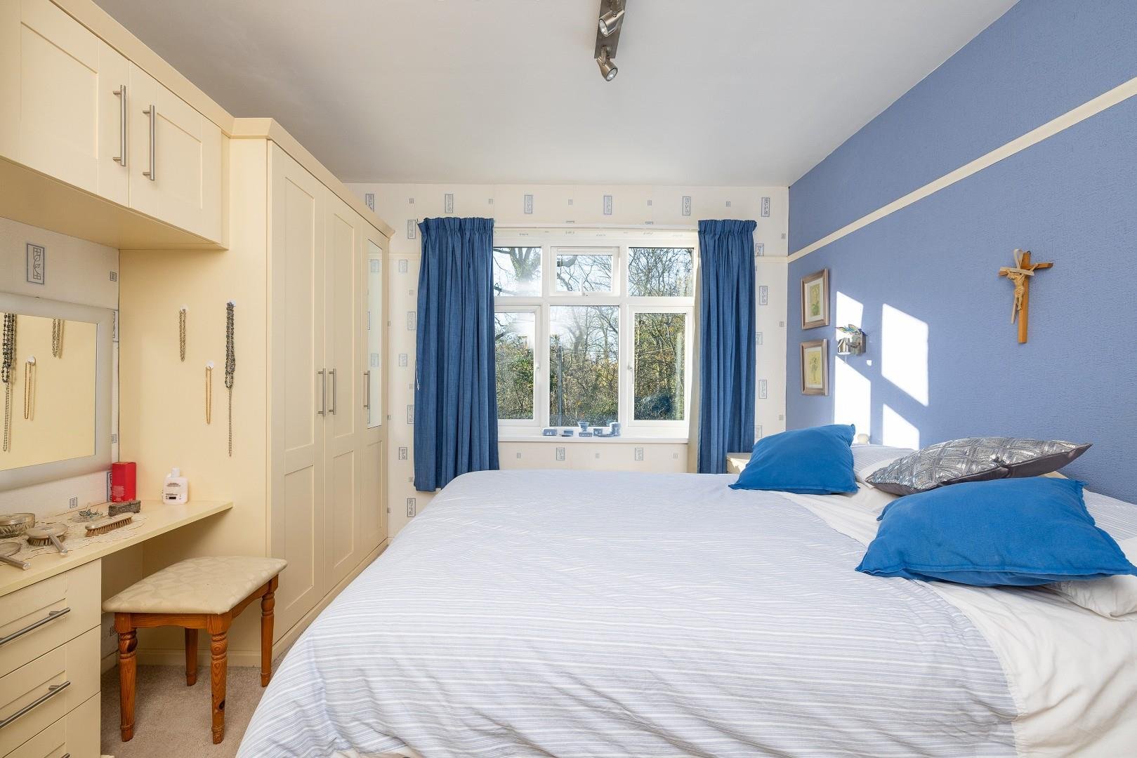 Old park road clevedon 34388620 char1130