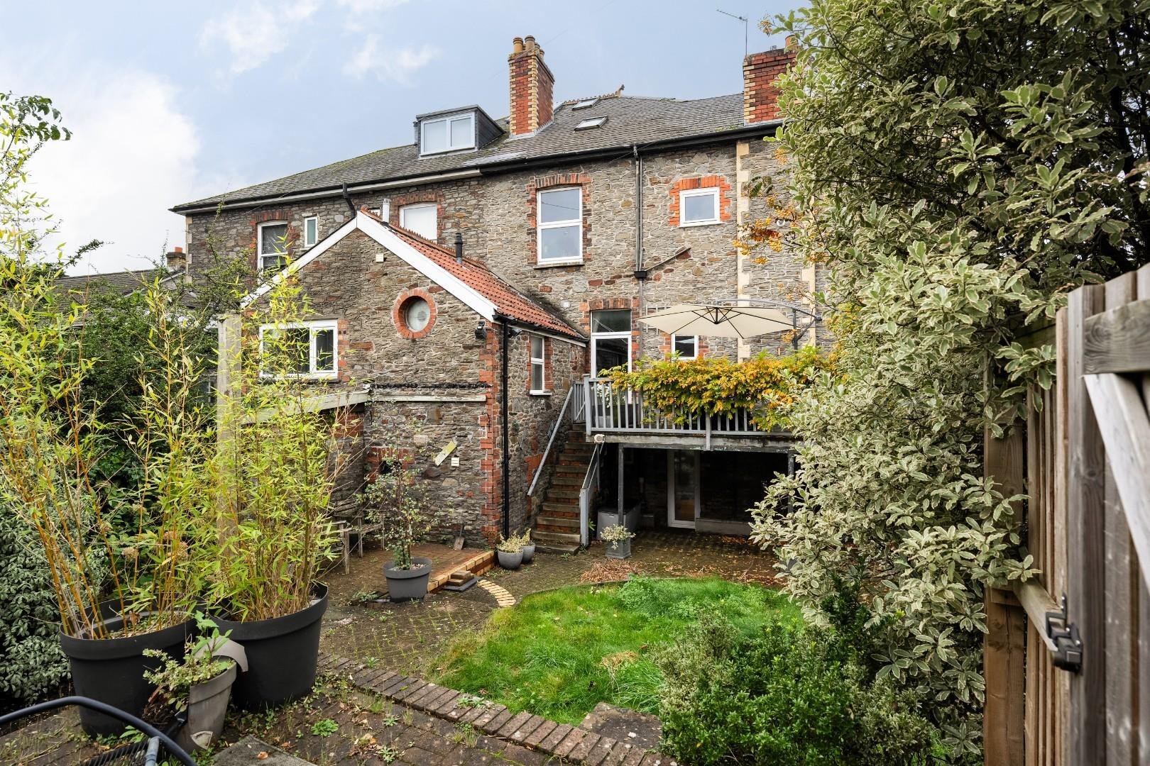 Overnhill road downend 34837882 25