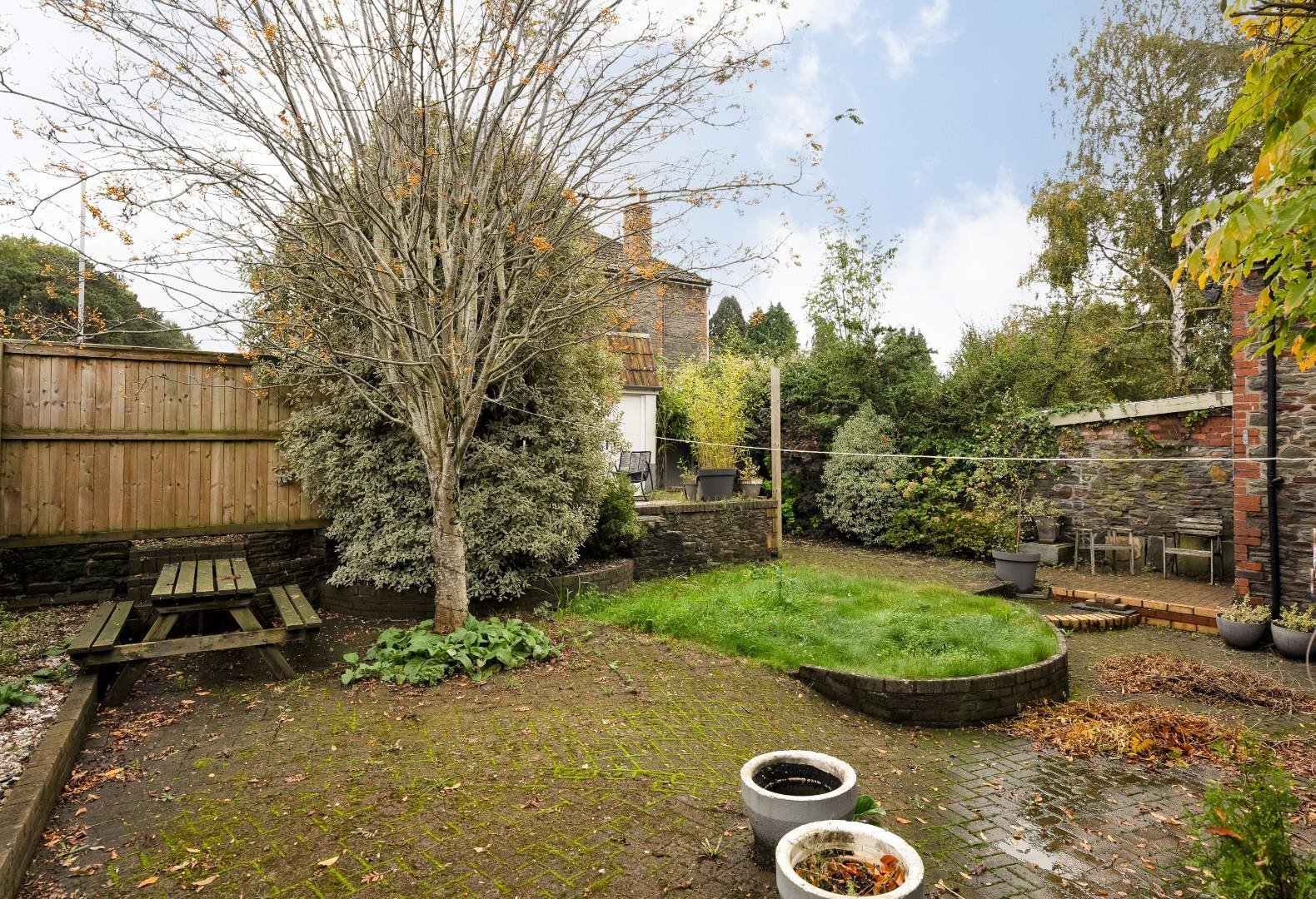 Overnhill road downend 34837882 29