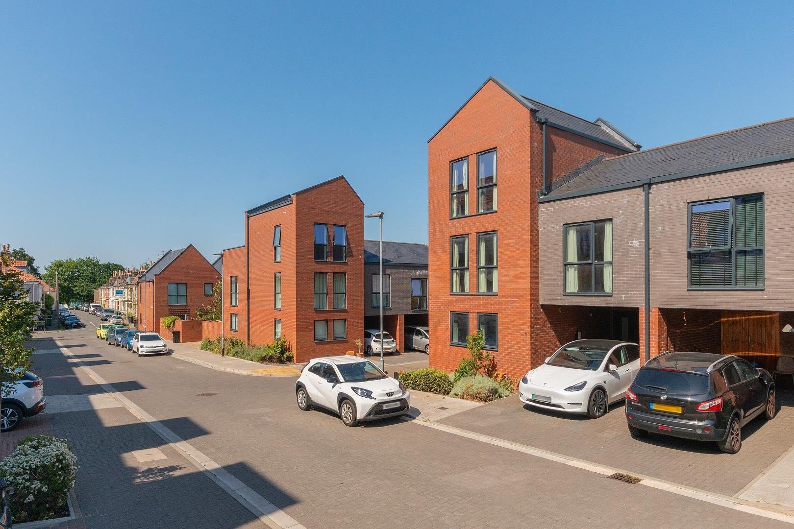 Packers way greenbank 34813396 0 p2 wgk external a