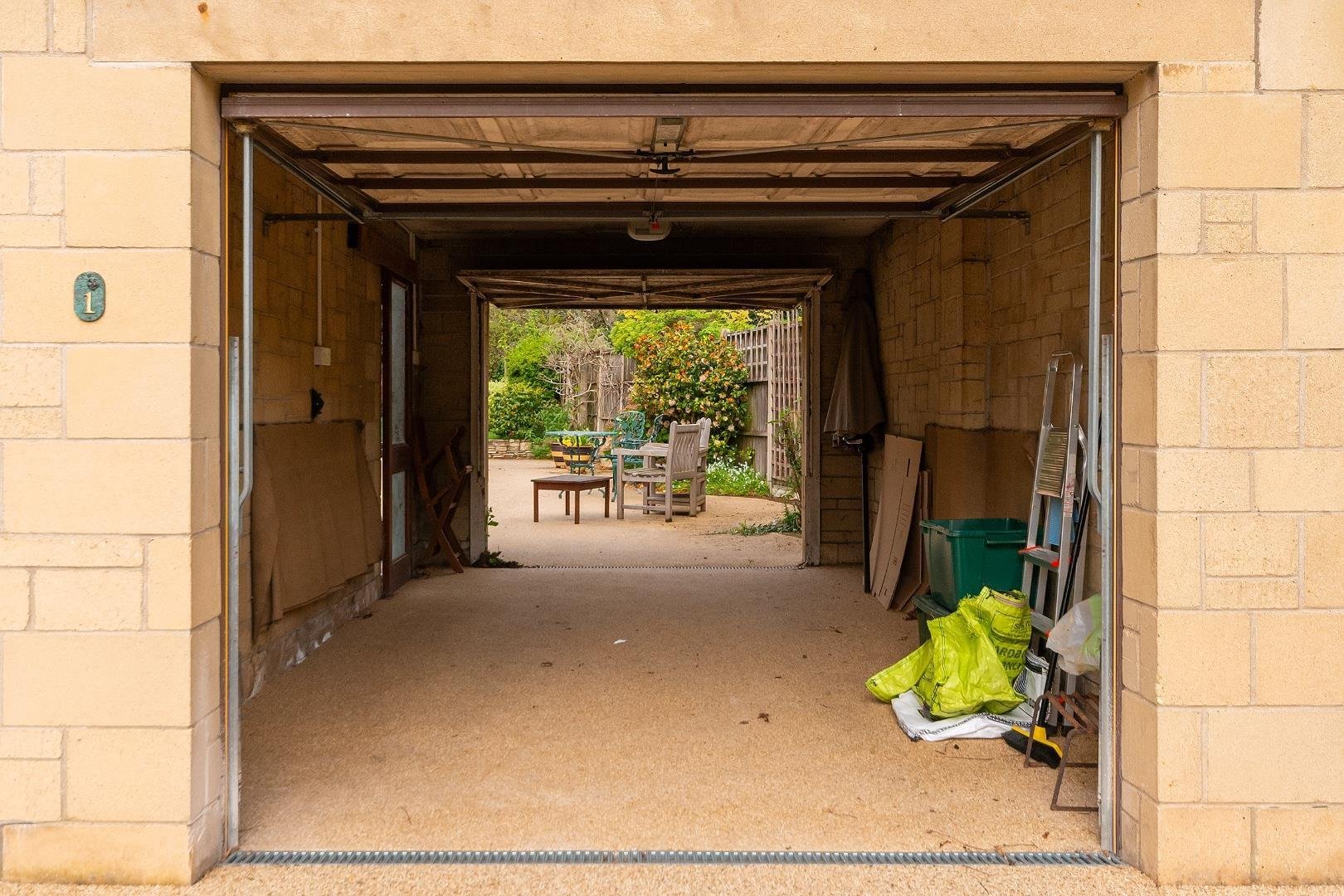 Park crescent frenchay 34615913 0 p1 cfy garage a