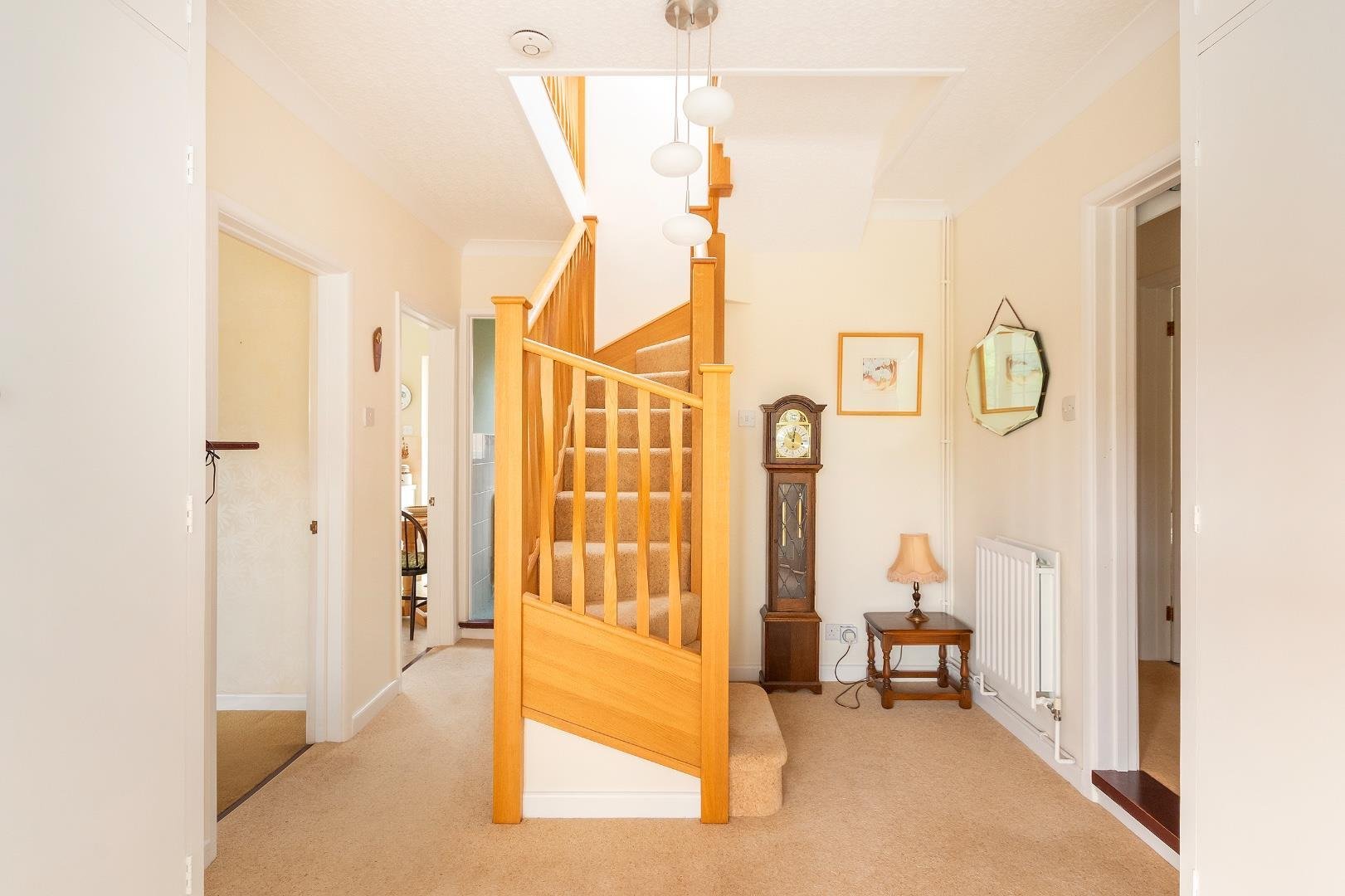 Park crescent frenchay 34615913 0 p1 cfy hallway b