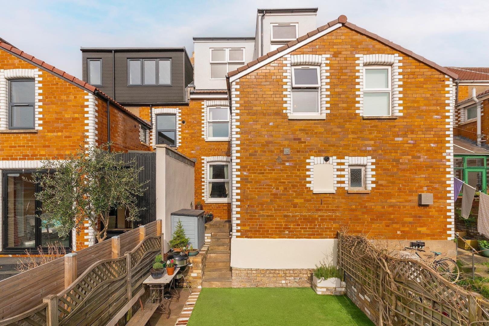 Paultow avenue victoria park 34632995 1 p0 abr external e