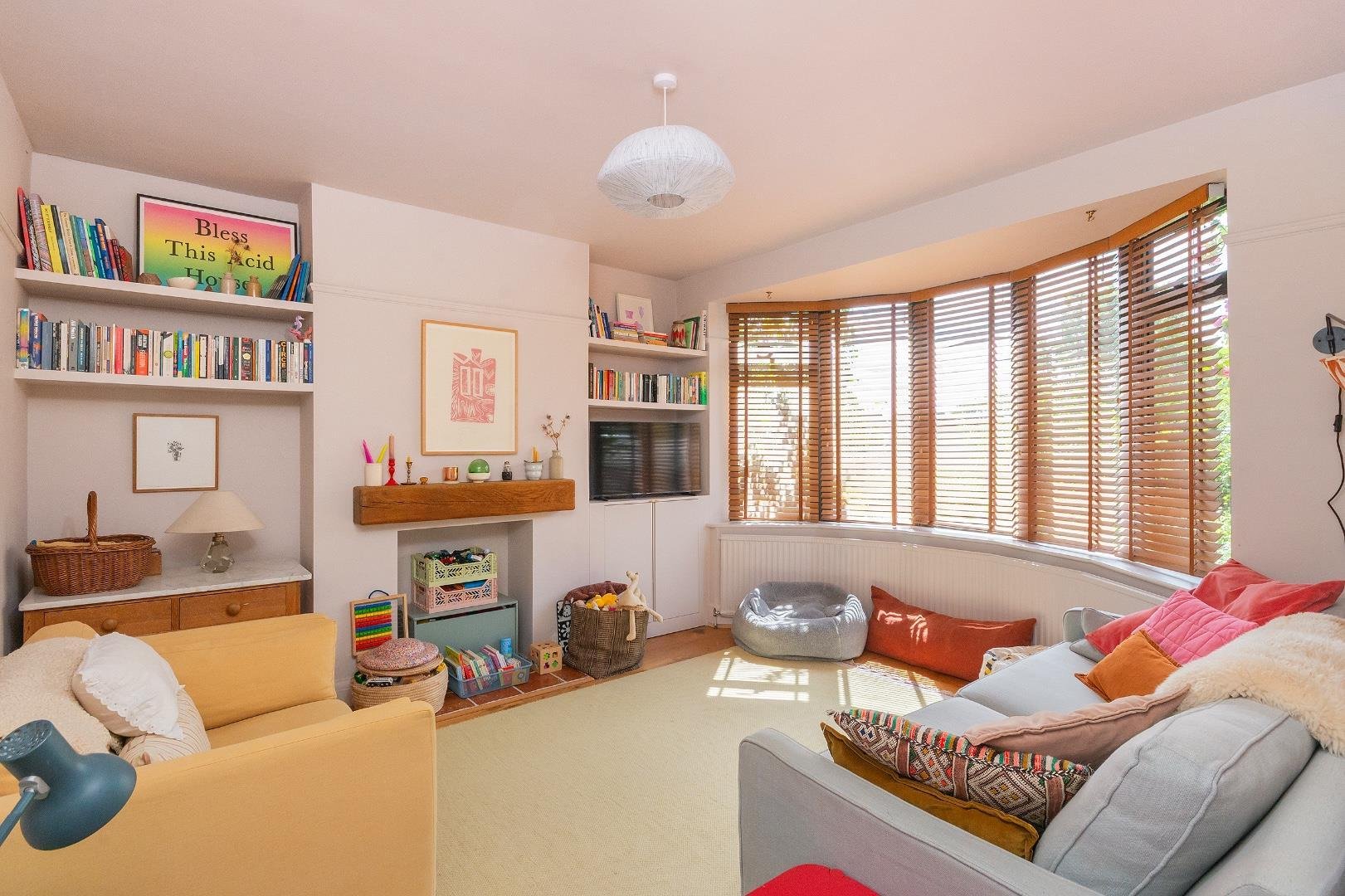 Plummers hill st george 34775721 1 p4 h2 sg living room c