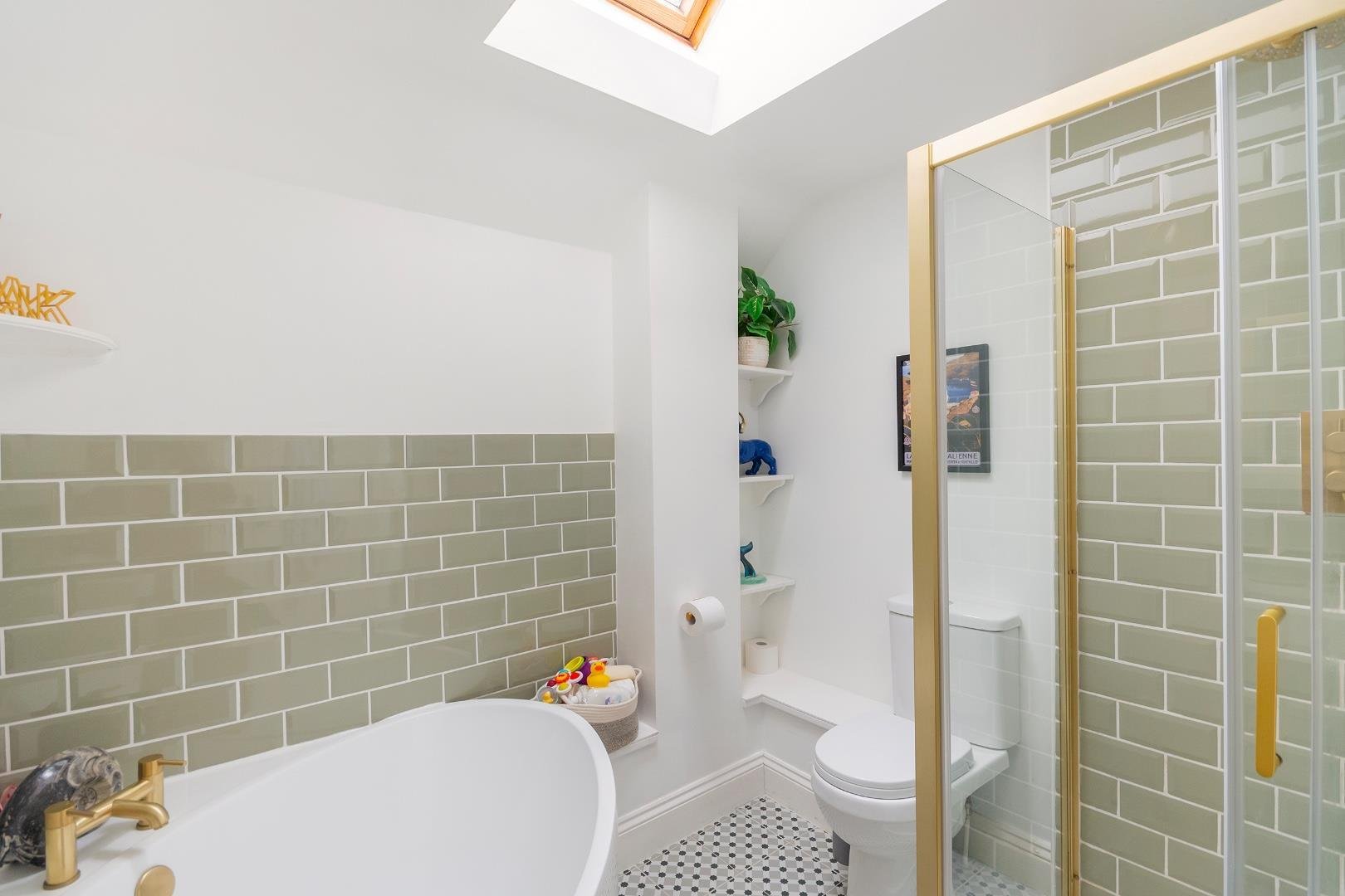 Quarry steps clifton 33203822 1 q1 scn bathroom b