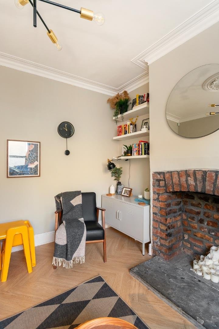Queen street kingswood 33617179 0 q5 skd living room a