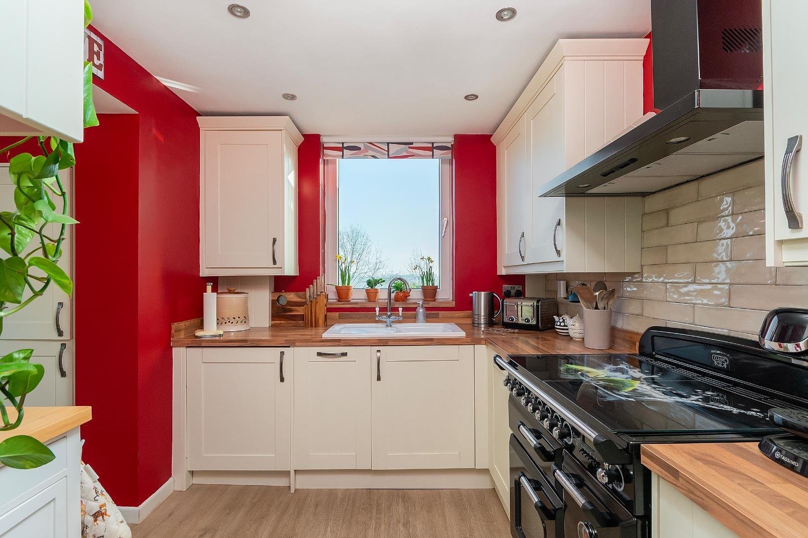 Queens road knowle 33657876 2 q6 rke kitchen a