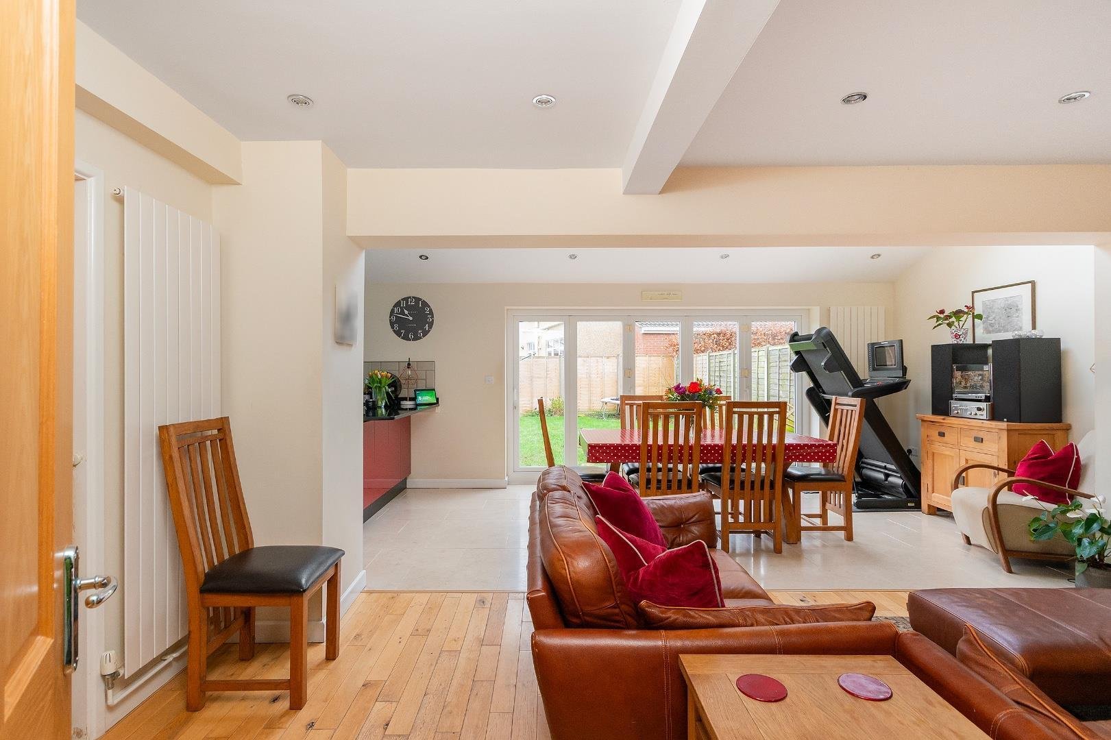 Queensholm drive downend 34455114 1 q8 dbh lounge b