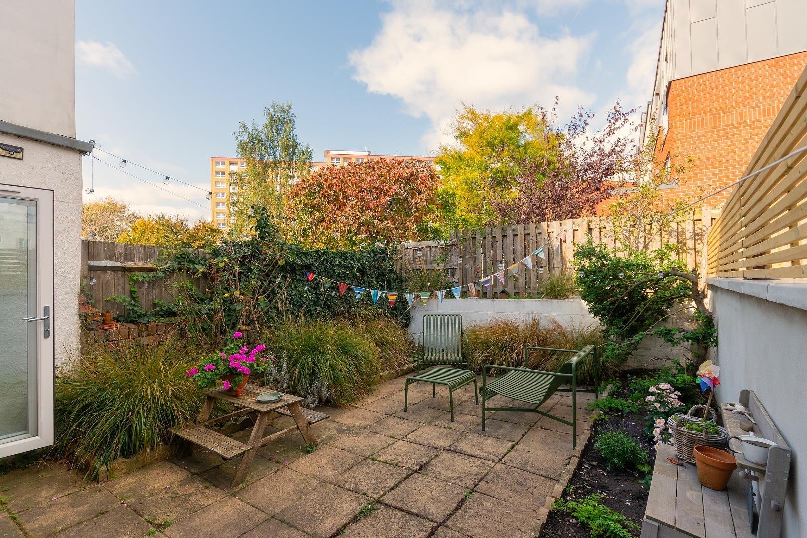 Raleigh road southville 34240969 1 r8 rse external b